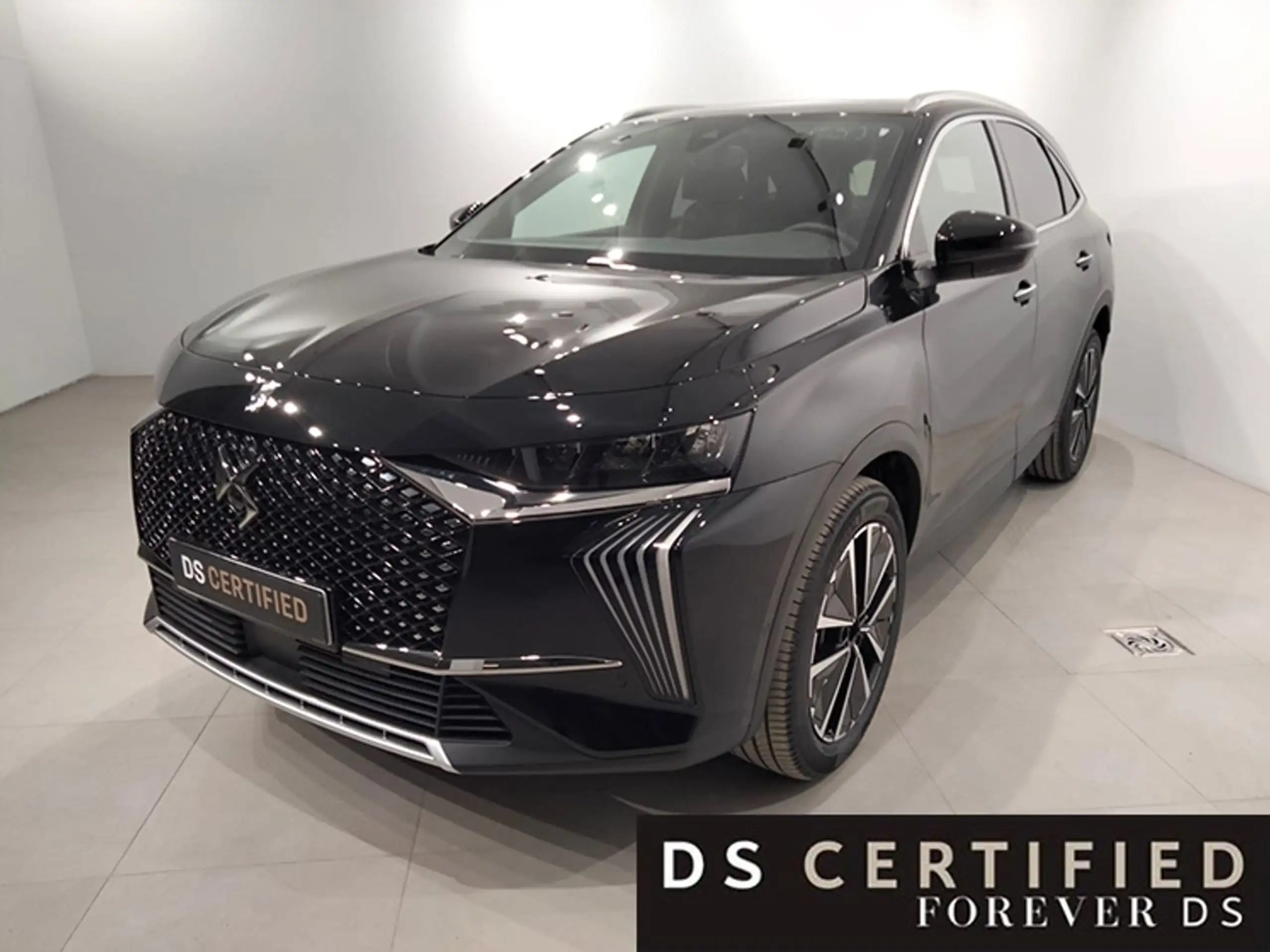 DS Automobiles DS 7 Crossback 2024