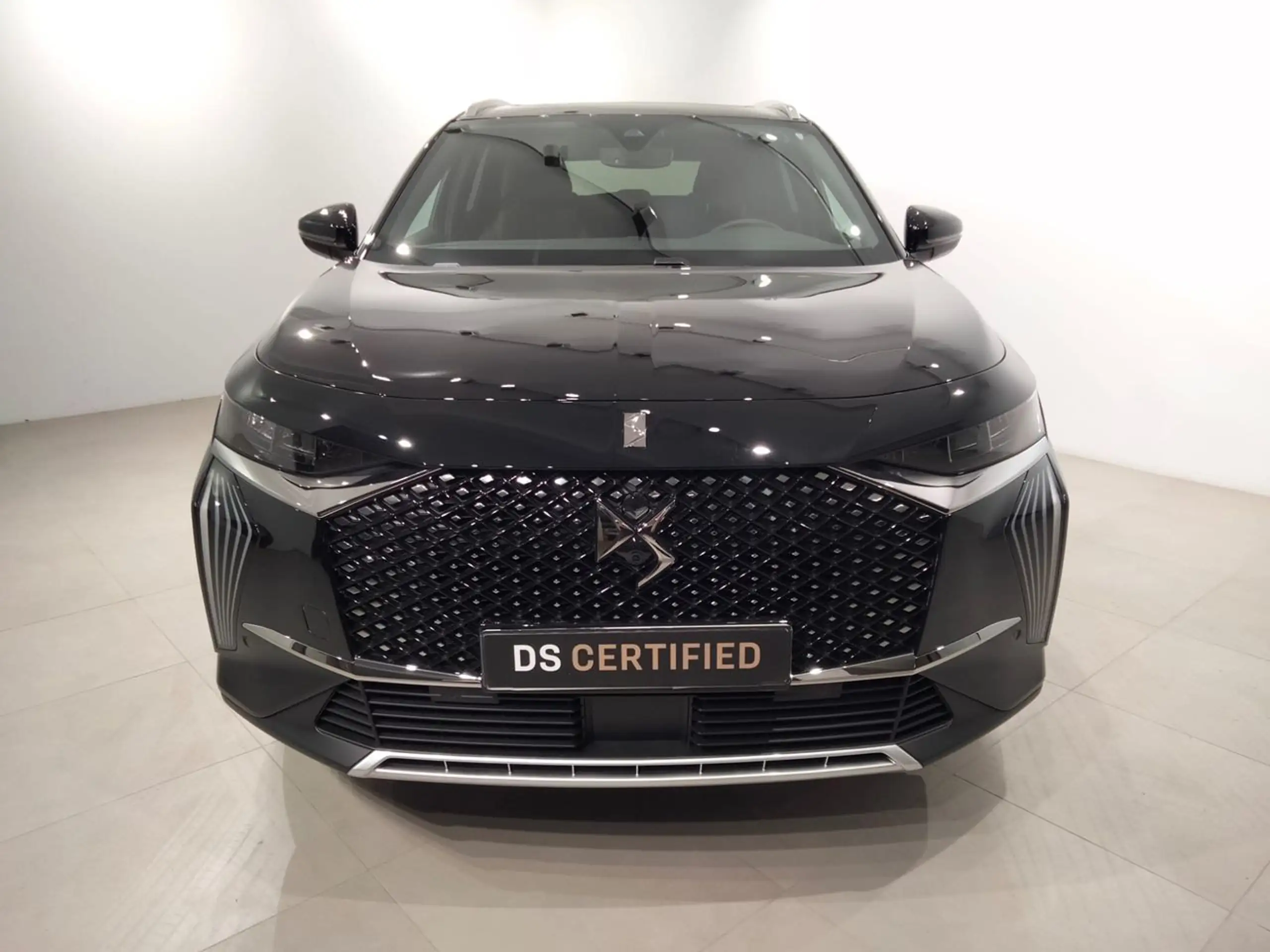 DS Automobiles - DS 7 Crossback