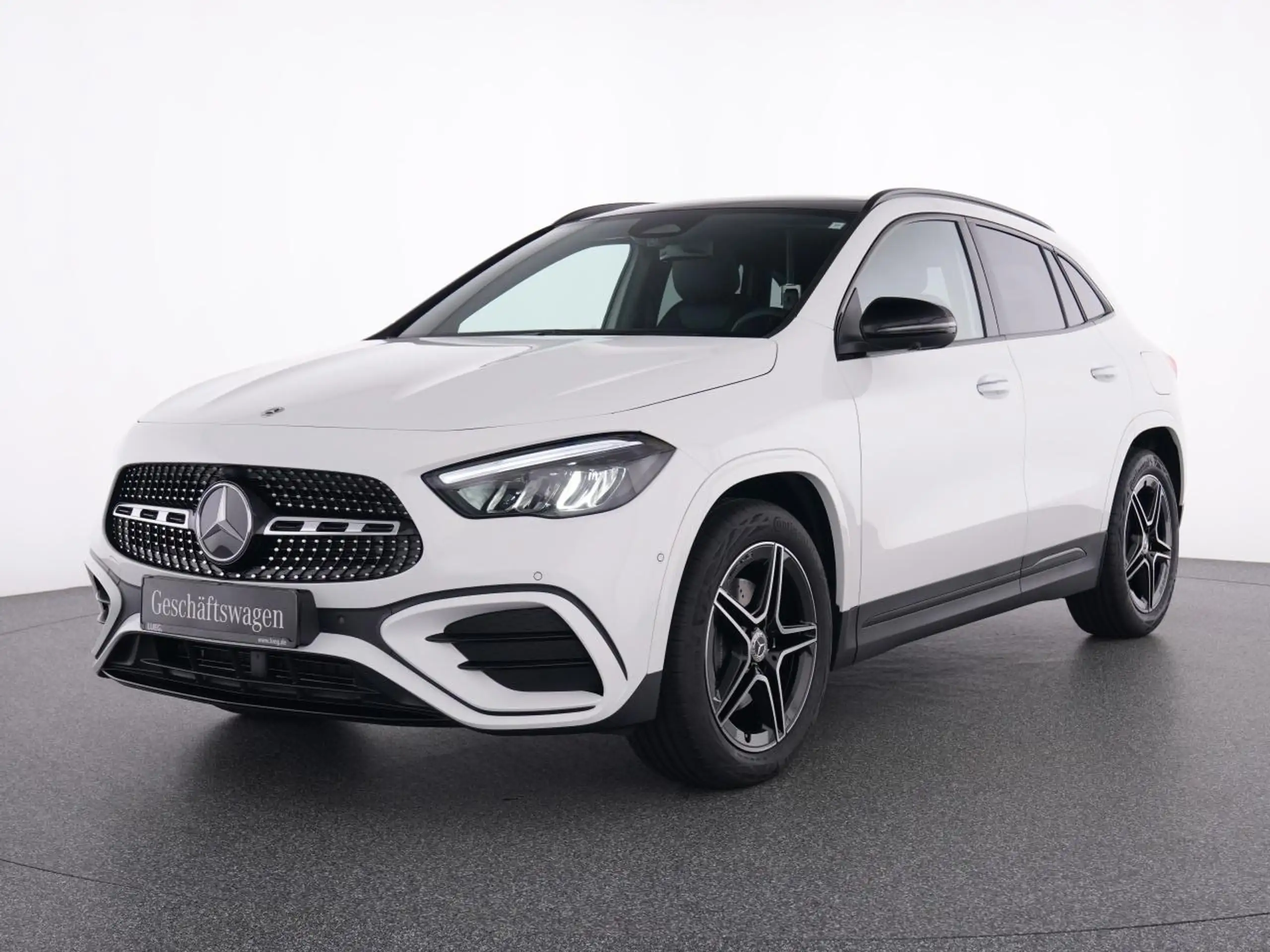 Mercedes-Benz - GLA 180