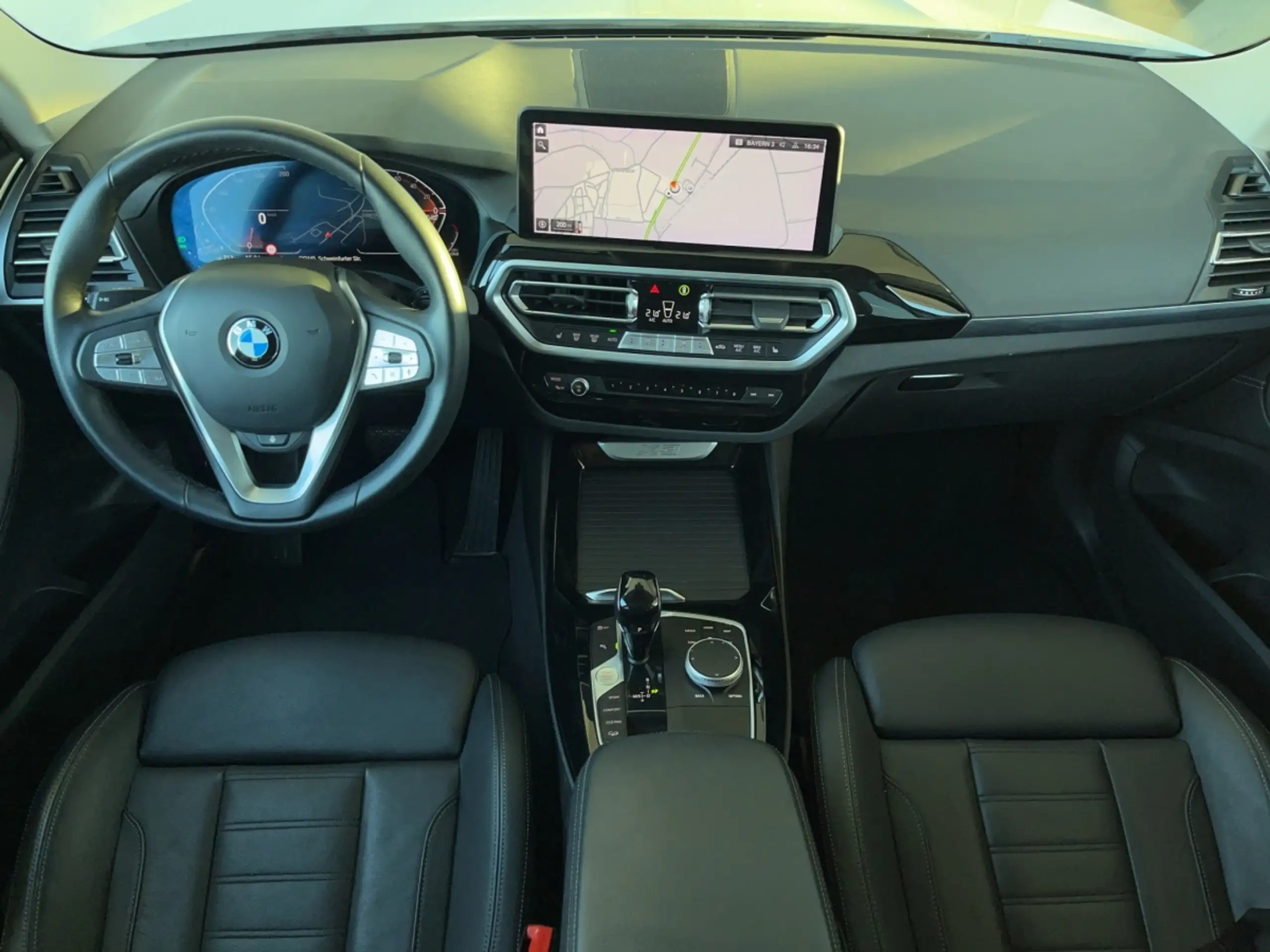 BMW - X3