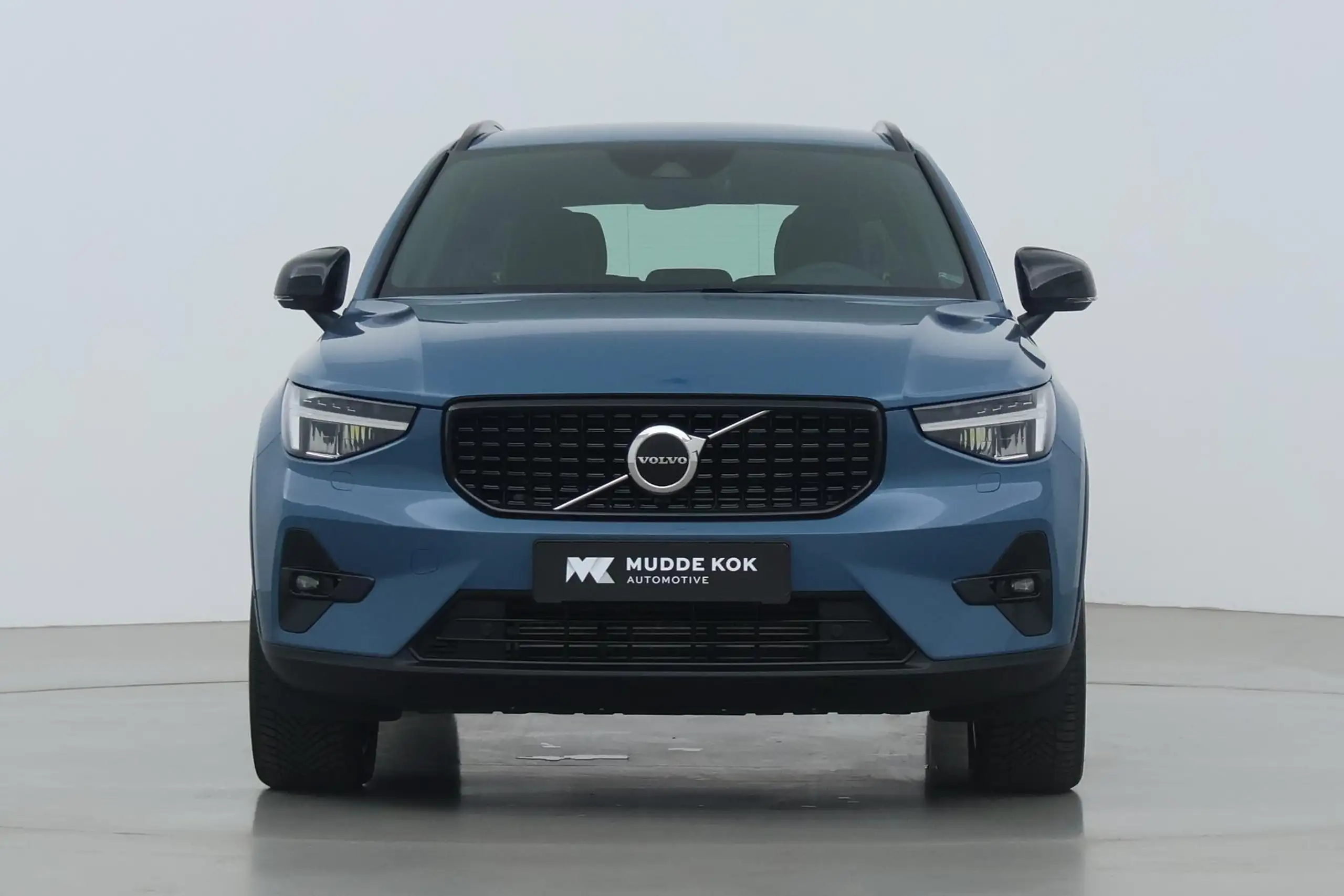 Volvo - XC40