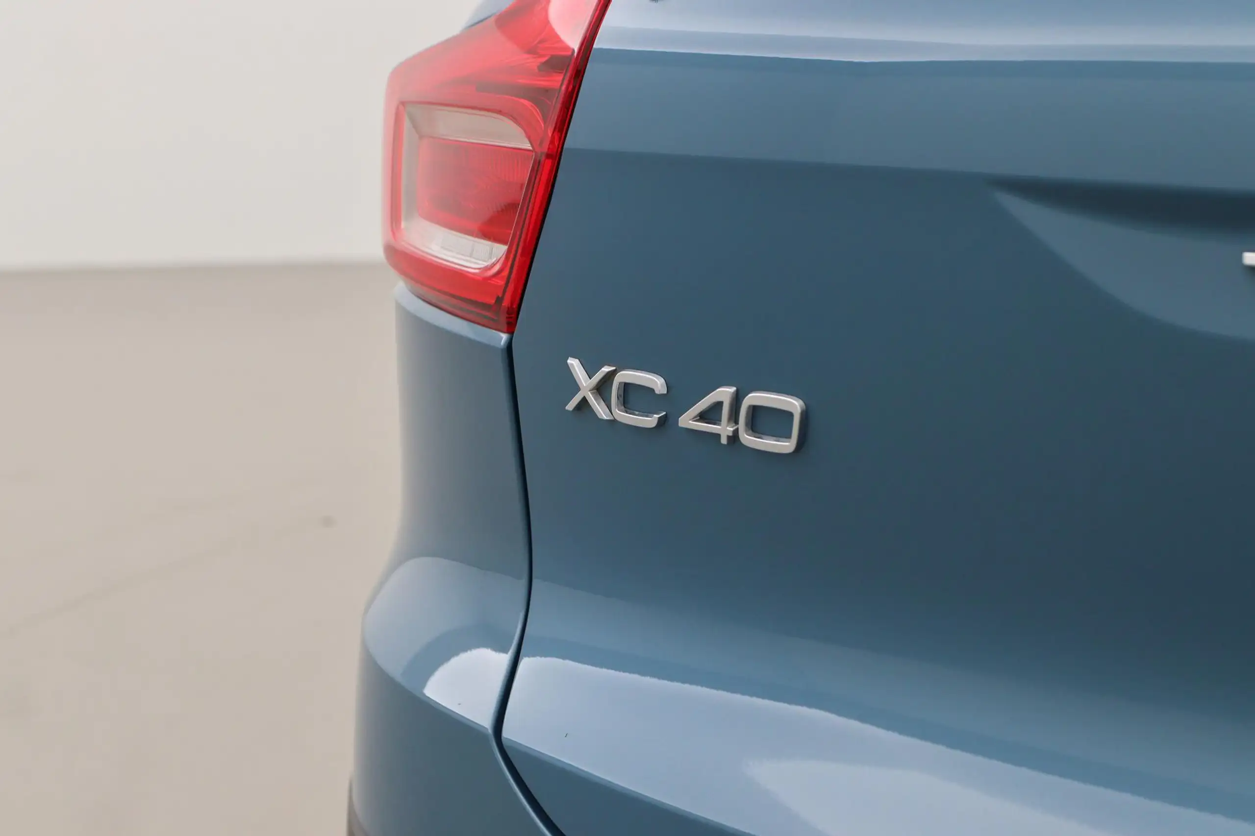 Volvo - XC40