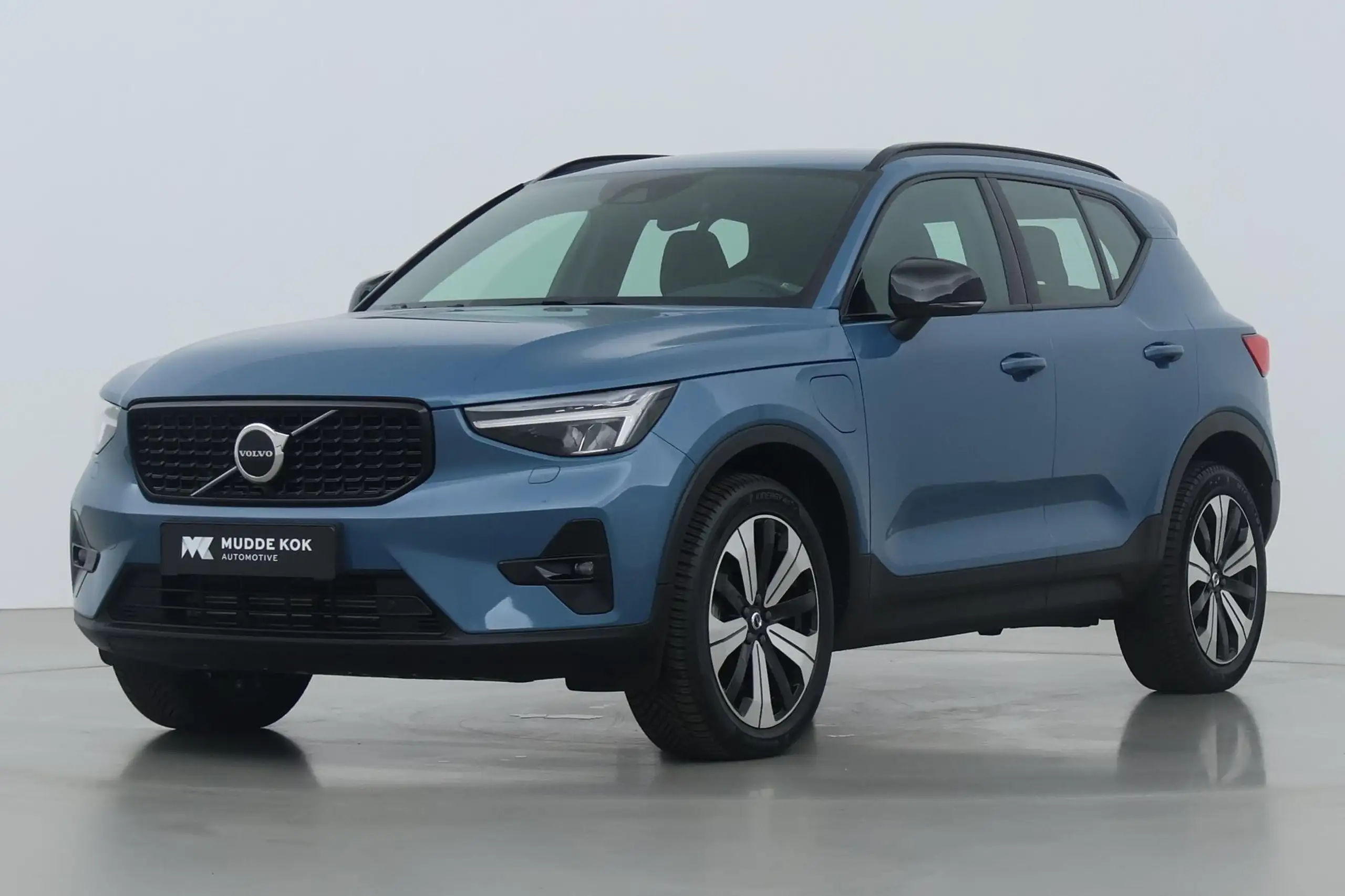 Volvo - XC40