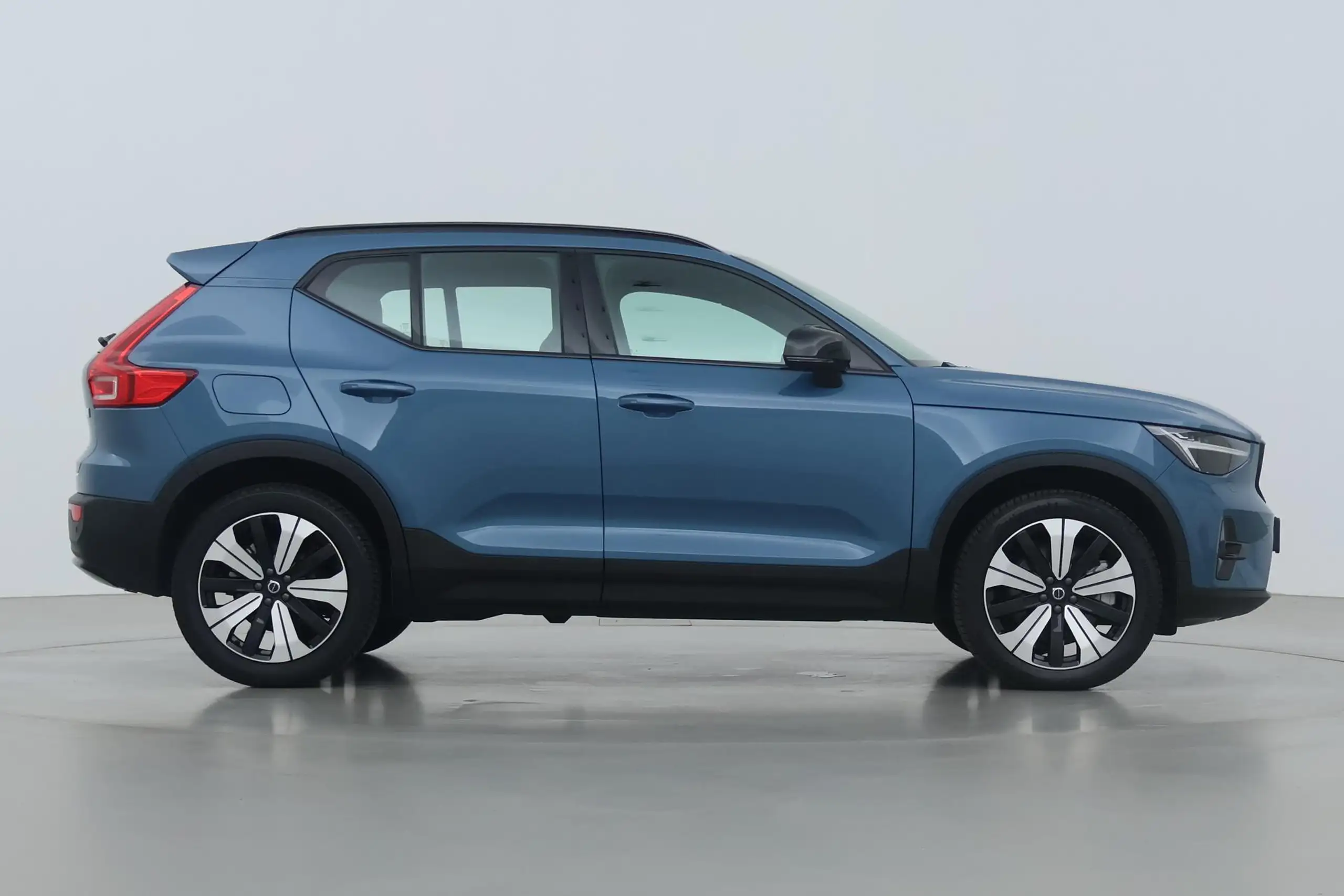 Volvo - XC40