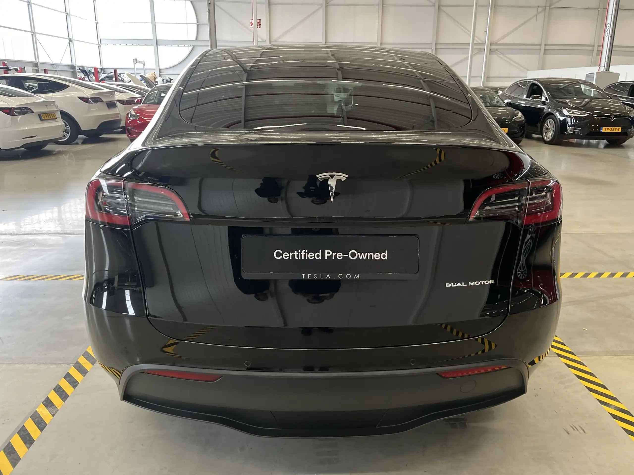 Tesla - Model Y