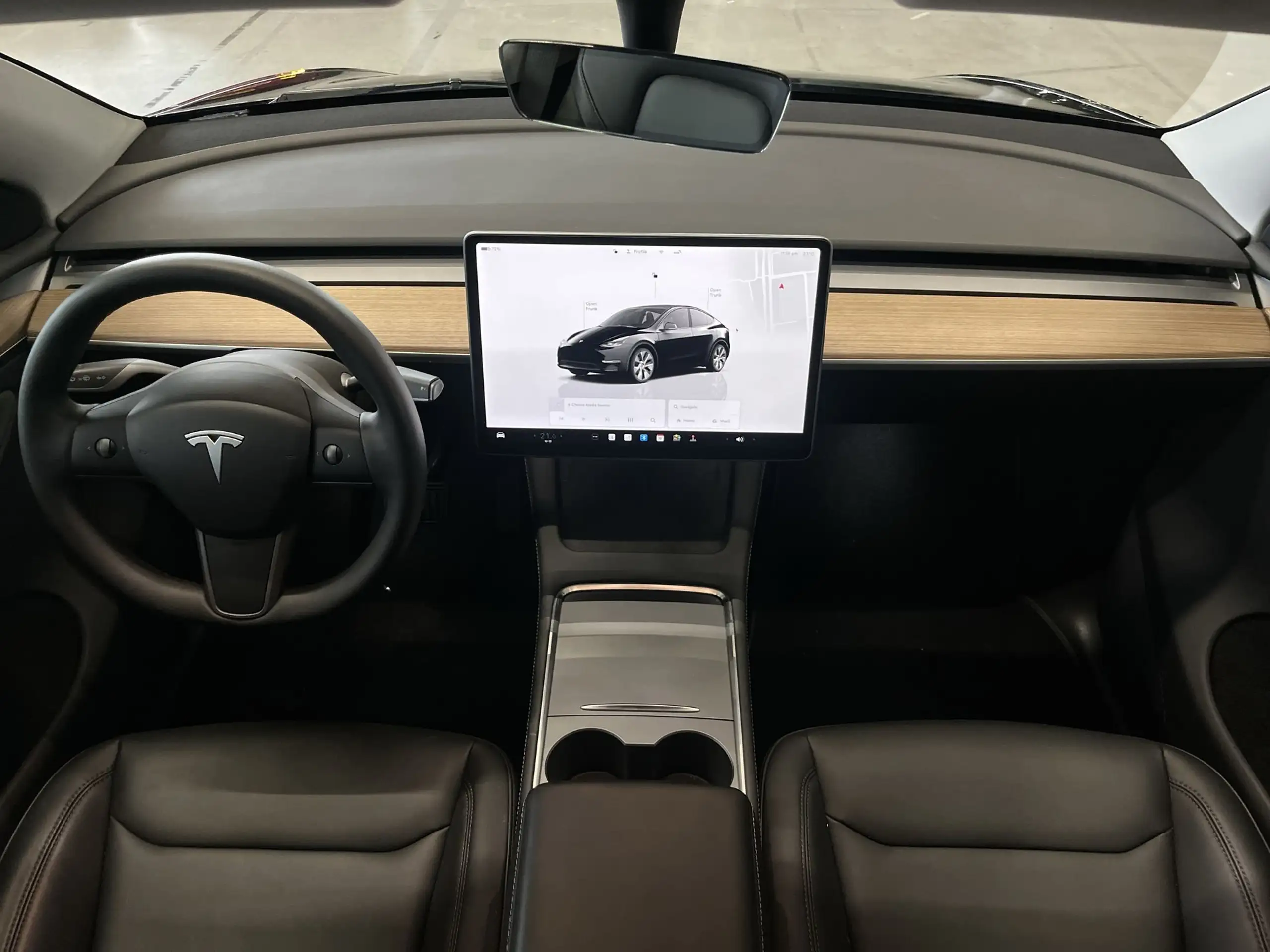 Tesla - Model Y