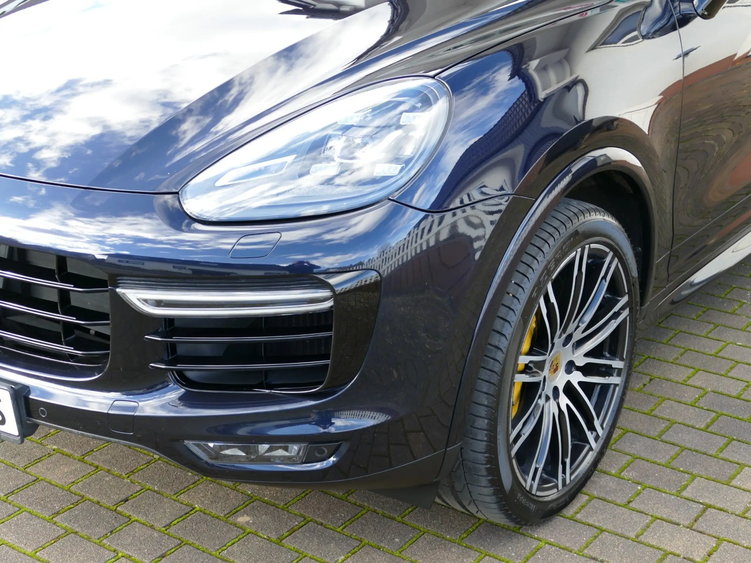 Porsche - Cayenne