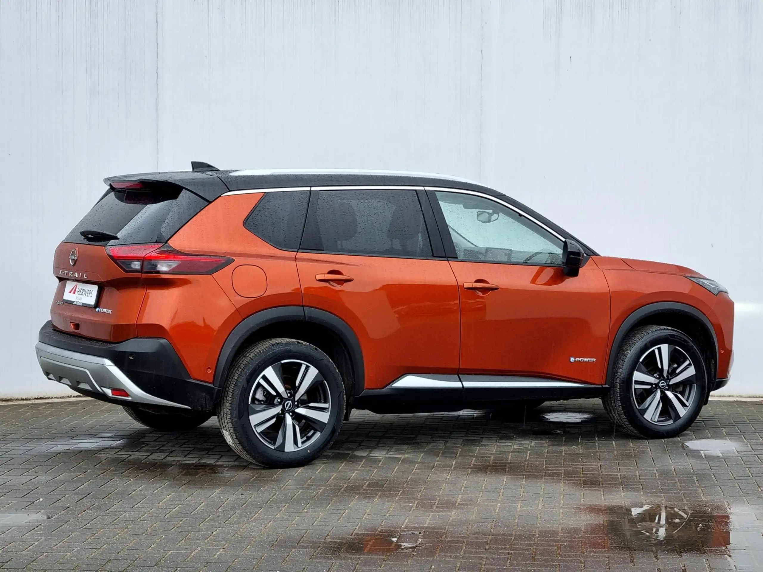 Nissan - X-Trail