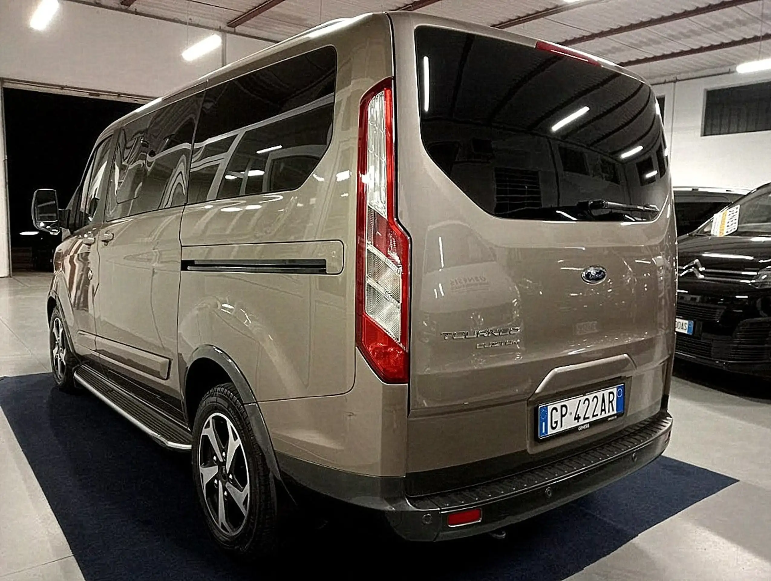 Ford - Tourneo Custom