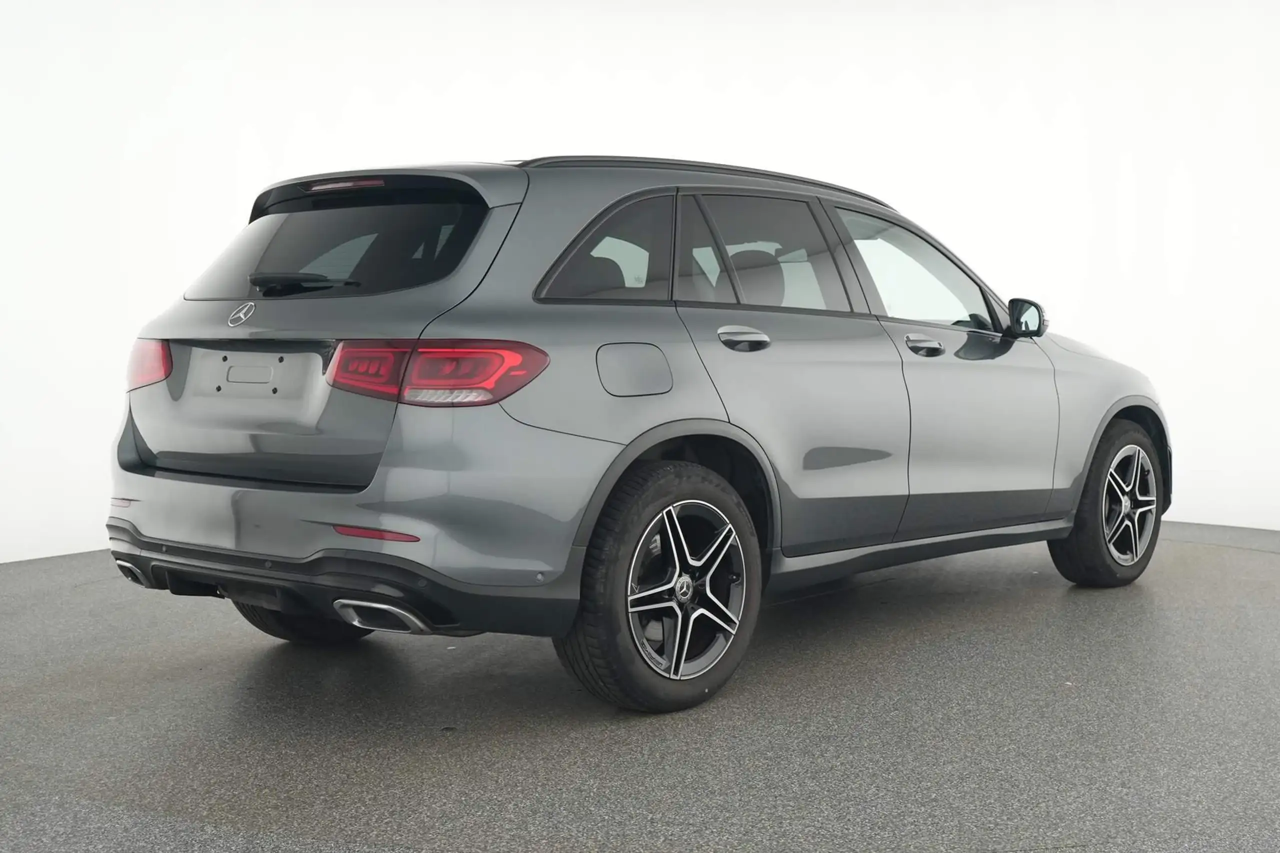 Mercedes-Benz - GLC 200