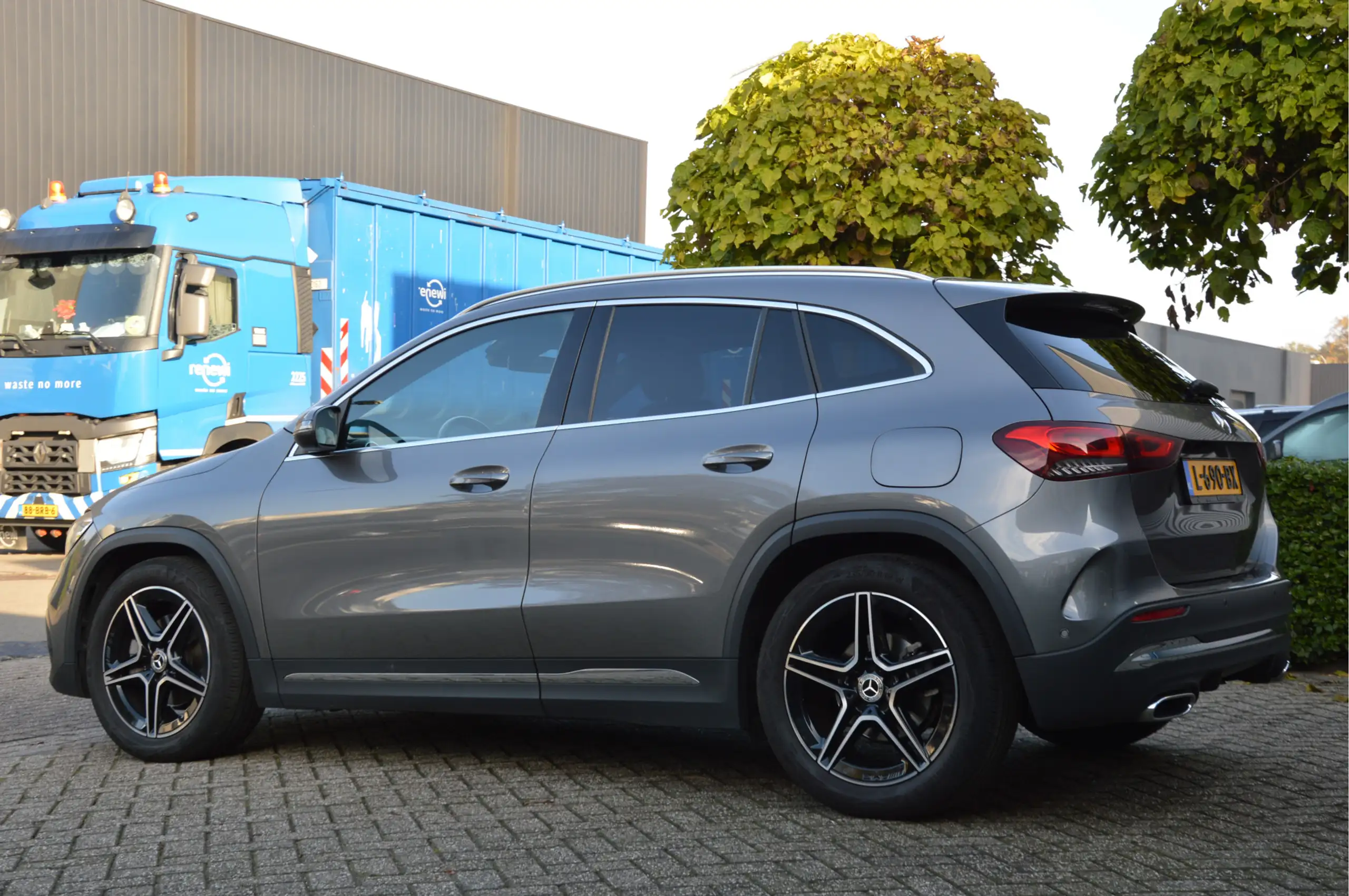 Mercedes-Benz - GLA 200