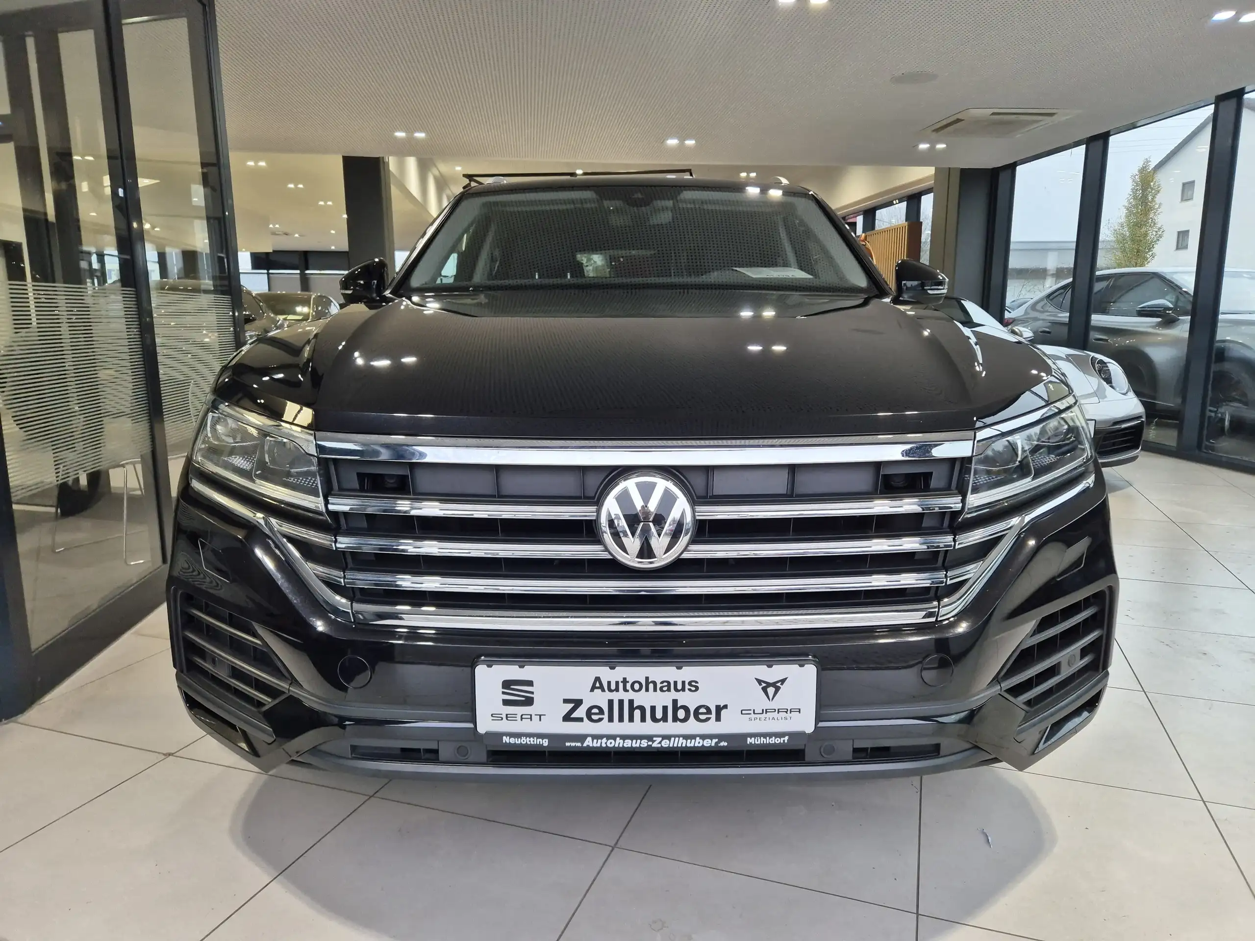 Volkswagen - Touareg