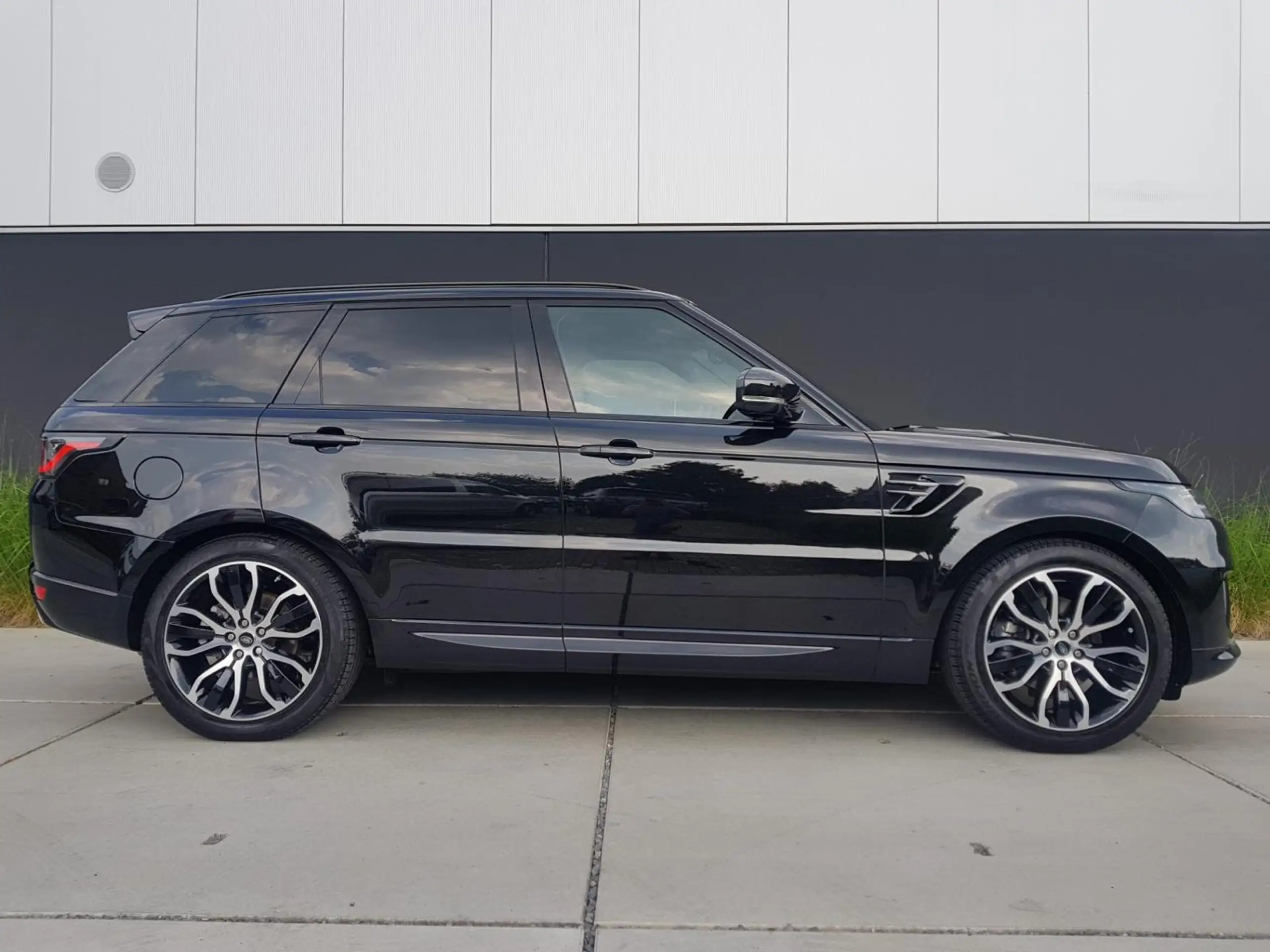 Land Rover - Range Rover Sport