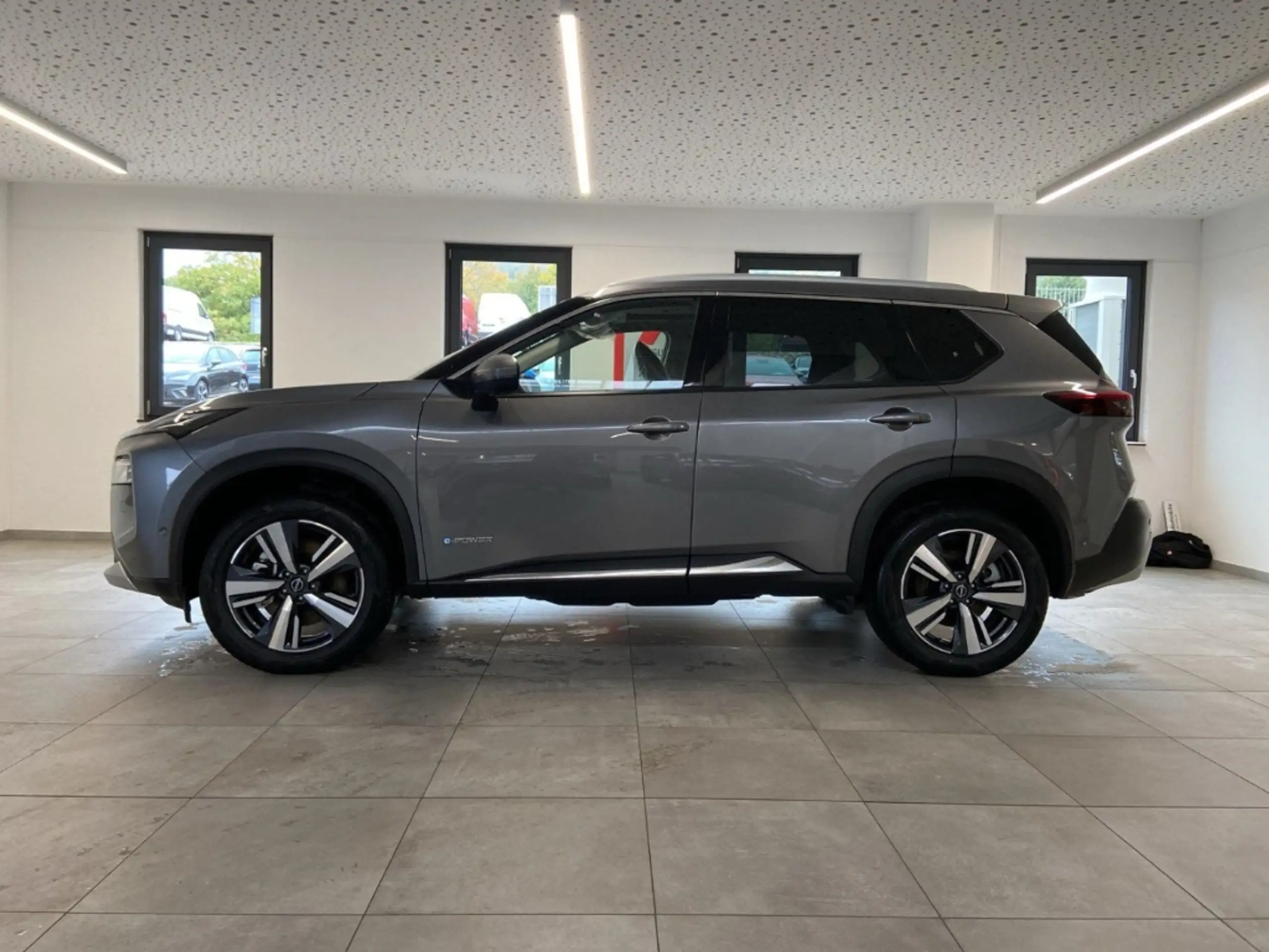 Nissan - X-Trail