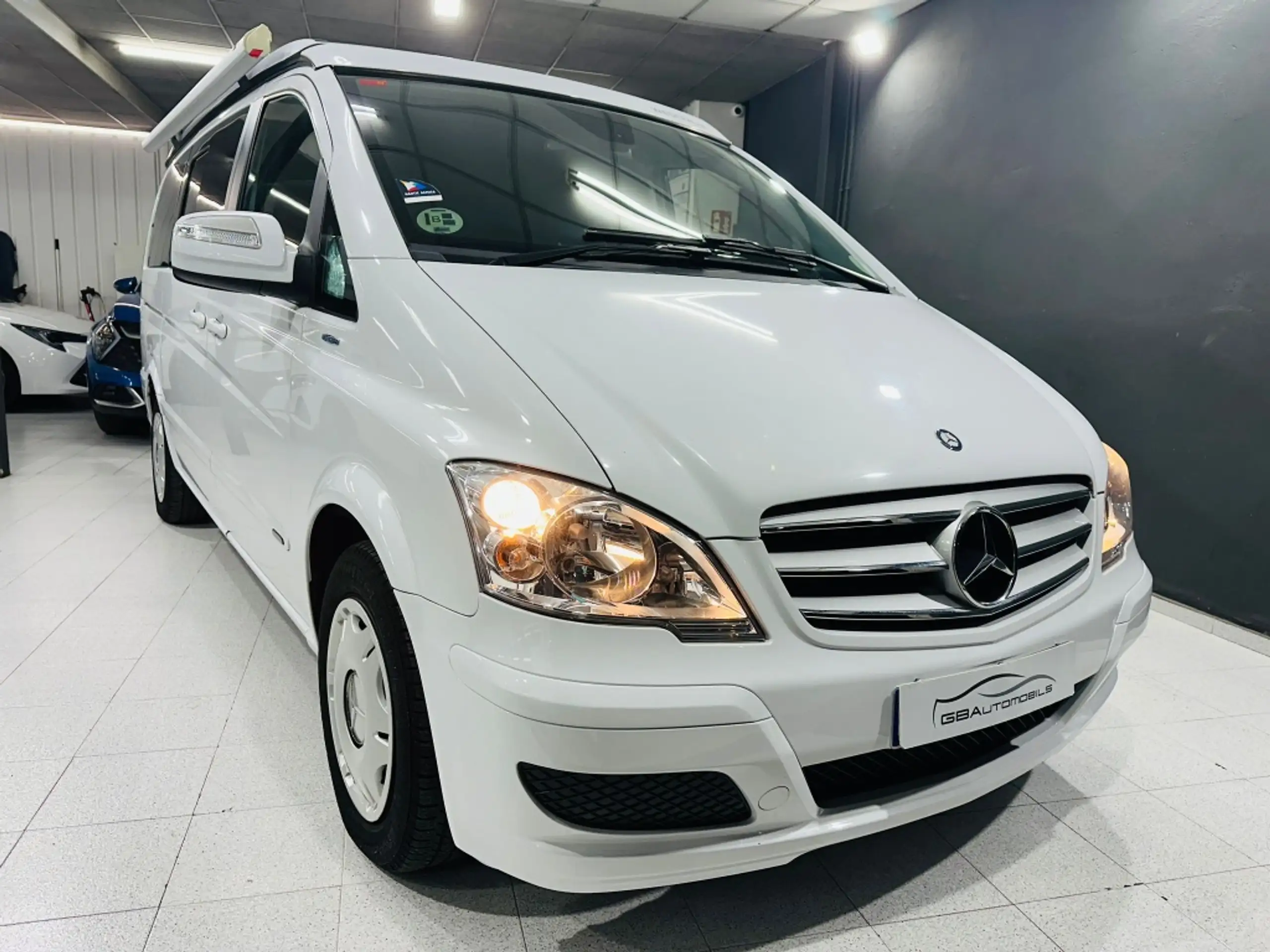 Mercedes-Benz - Viano