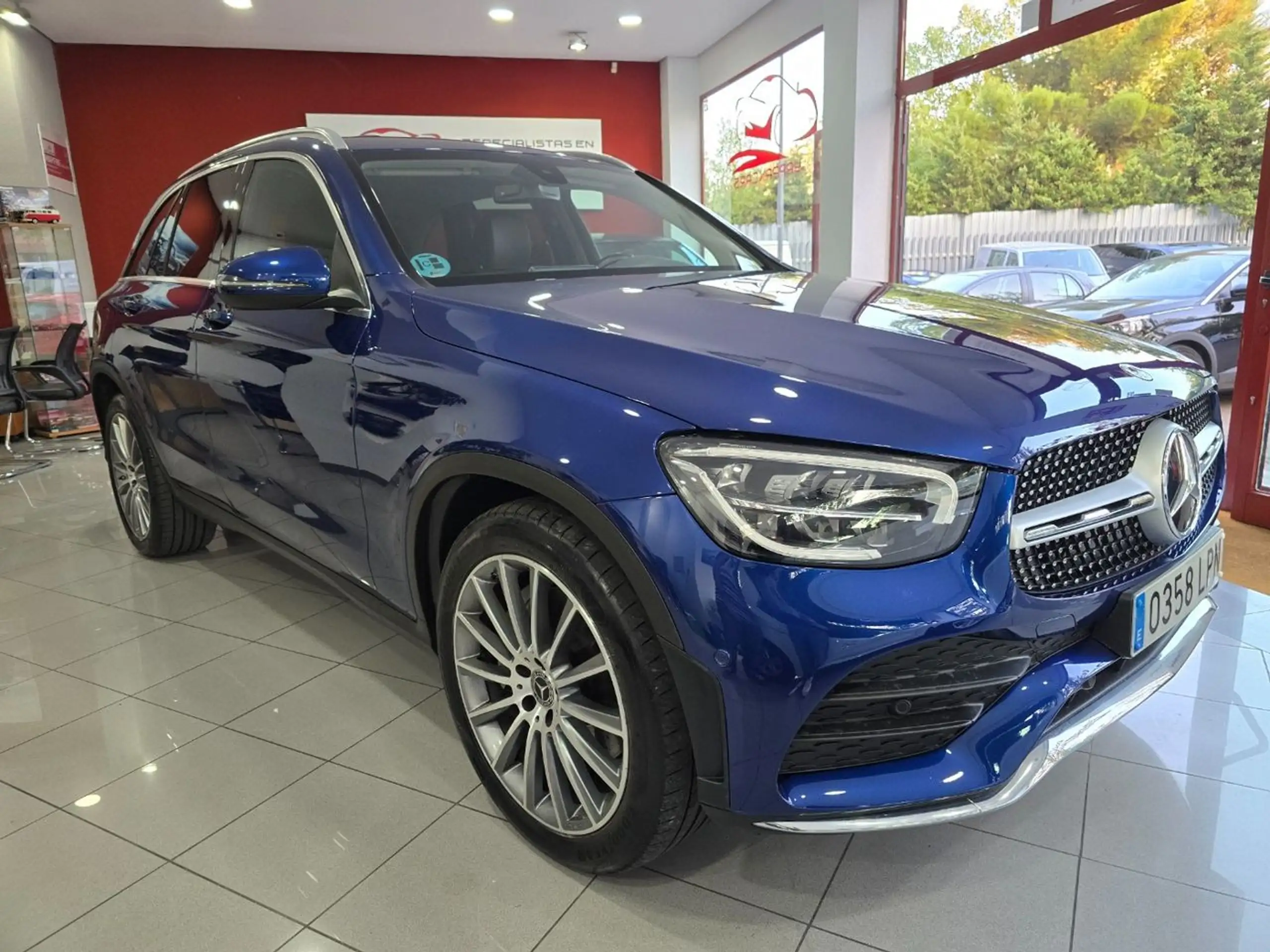 Mercedes-Benz - GLC 220