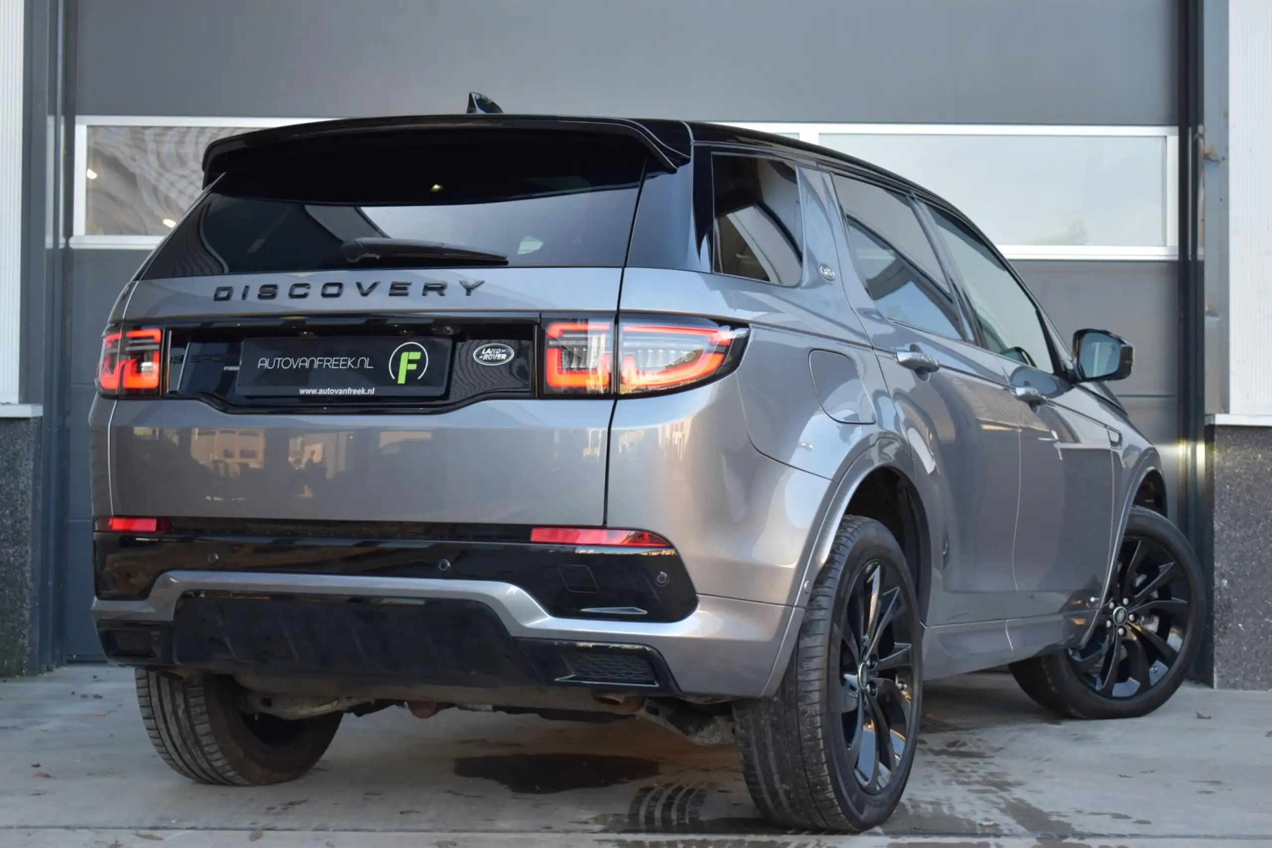 Land Rover - Discovery Sport