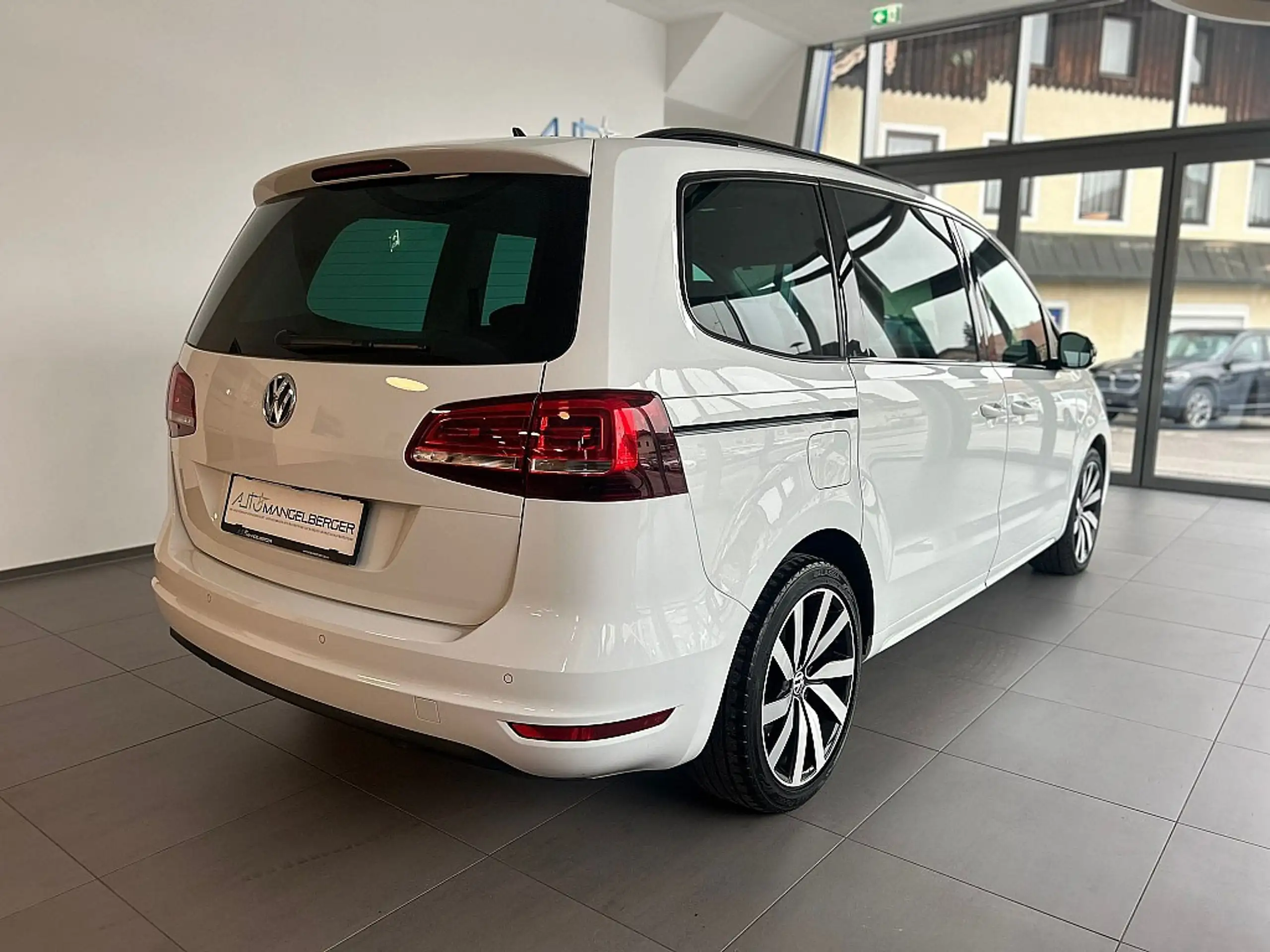 Volkswagen - Sharan