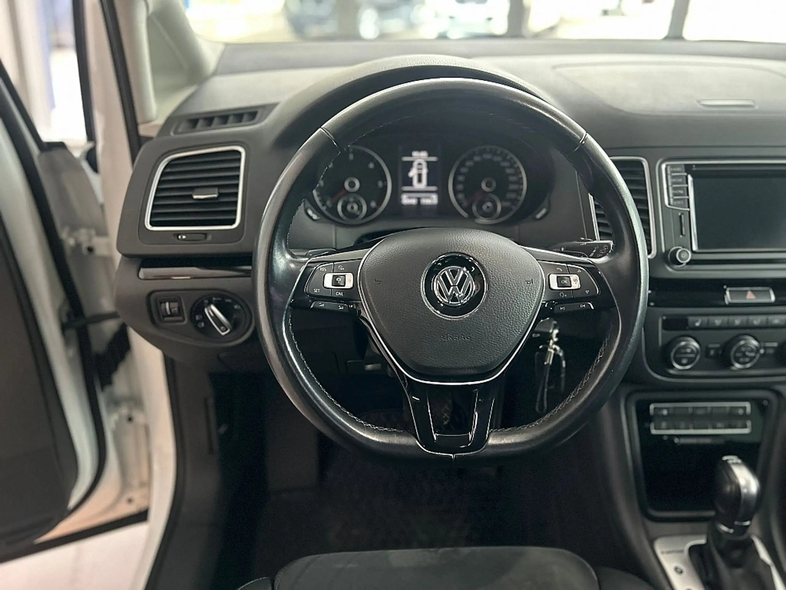 Volkswagen - Sharan