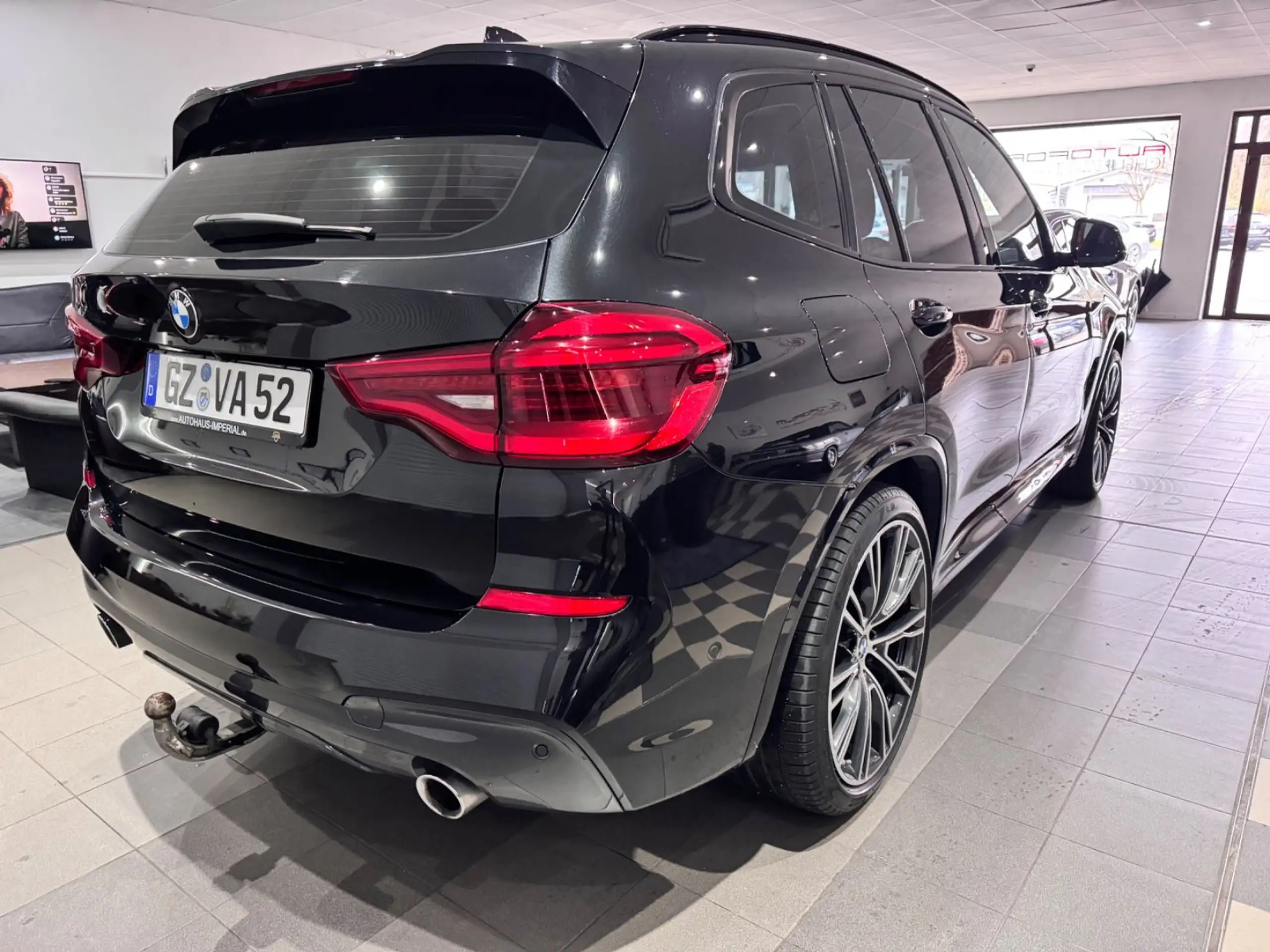 BMW - X3