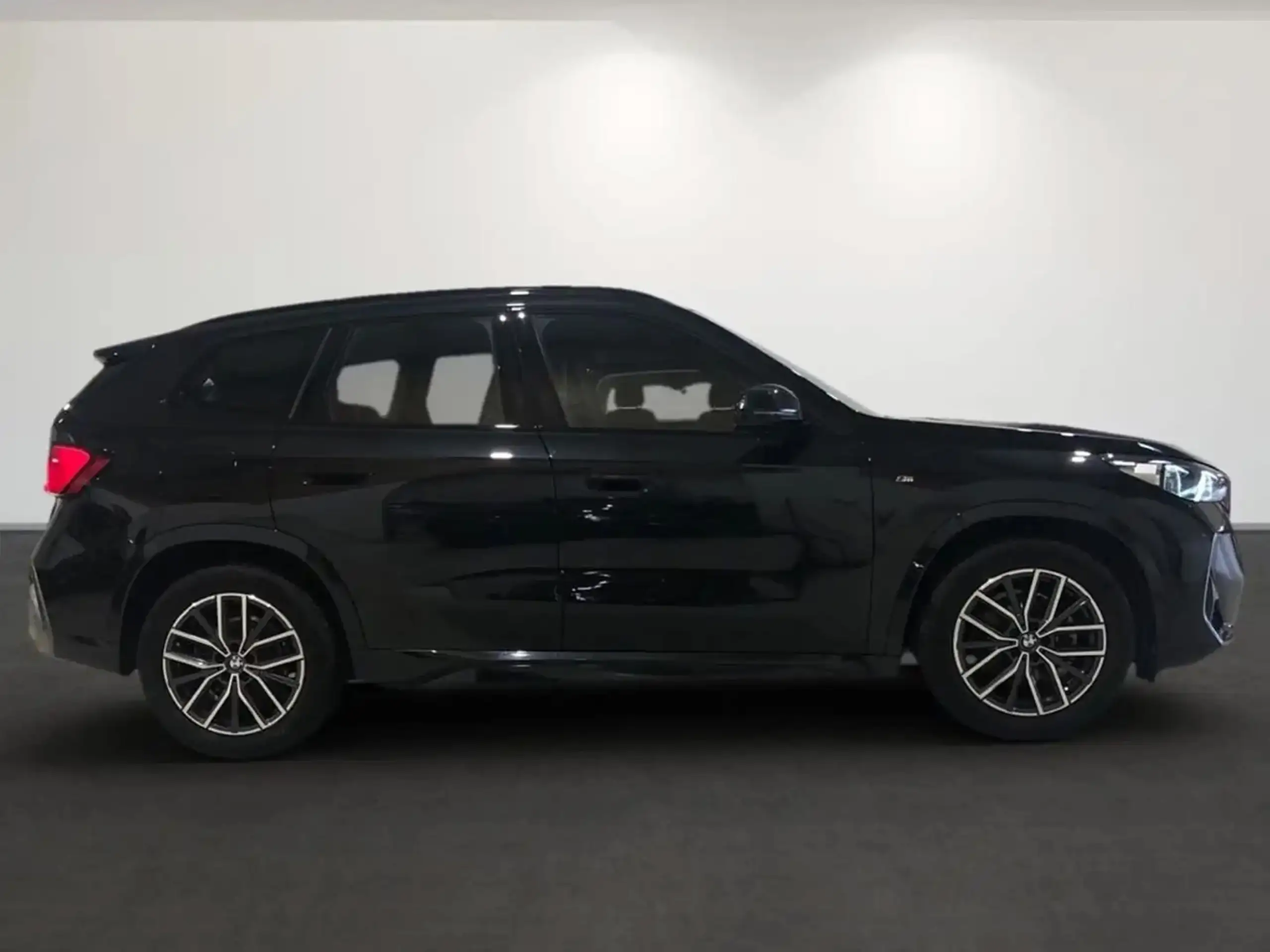 BMW - X1