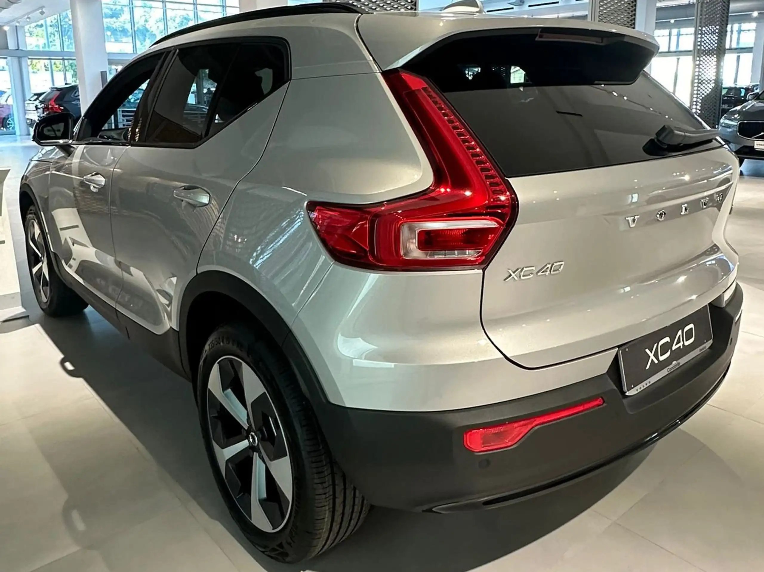 Volvo - XC40