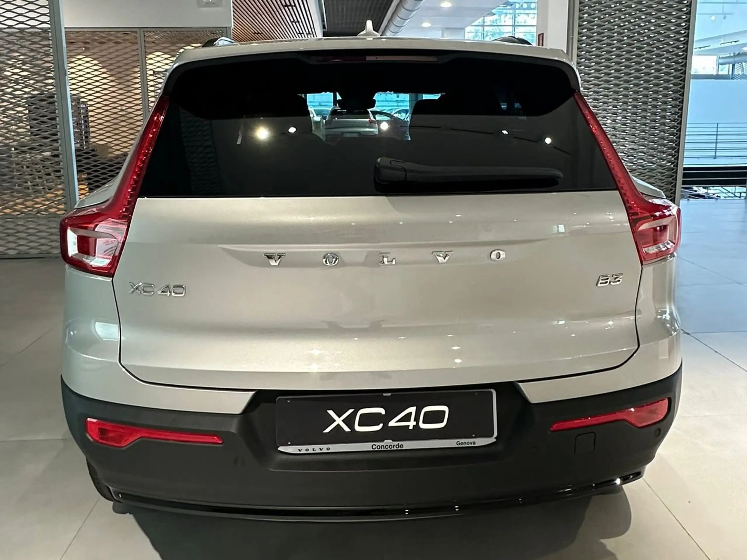 Volvo - XC40