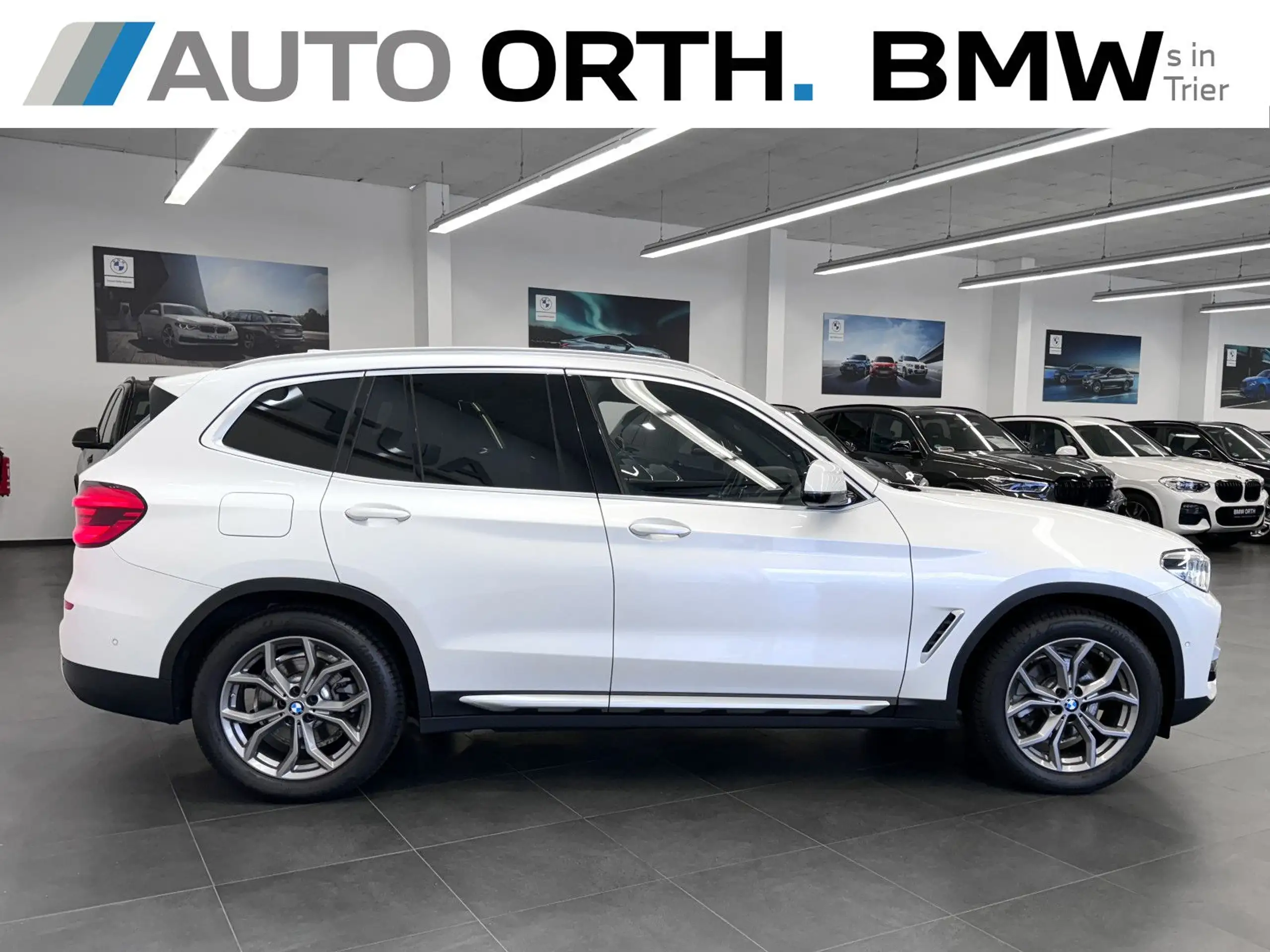 BMW - X3