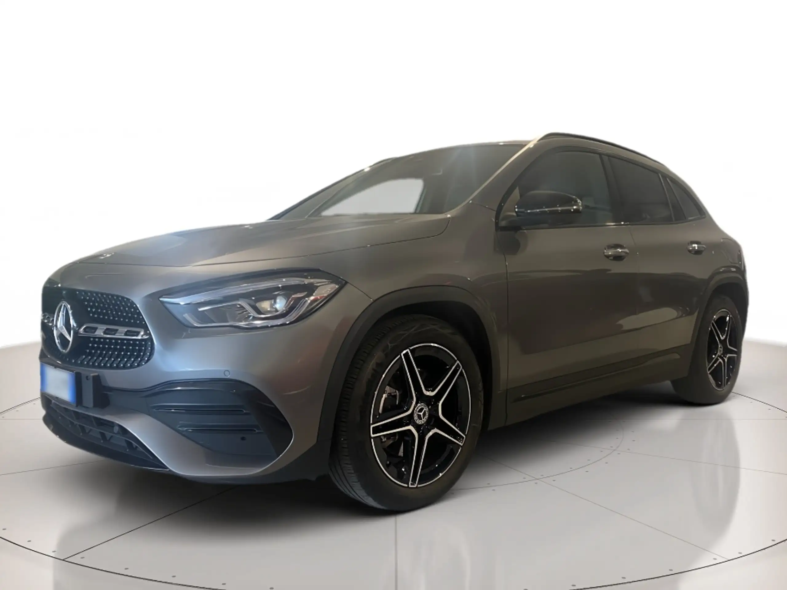 Mercedes-Benz - GLA 220