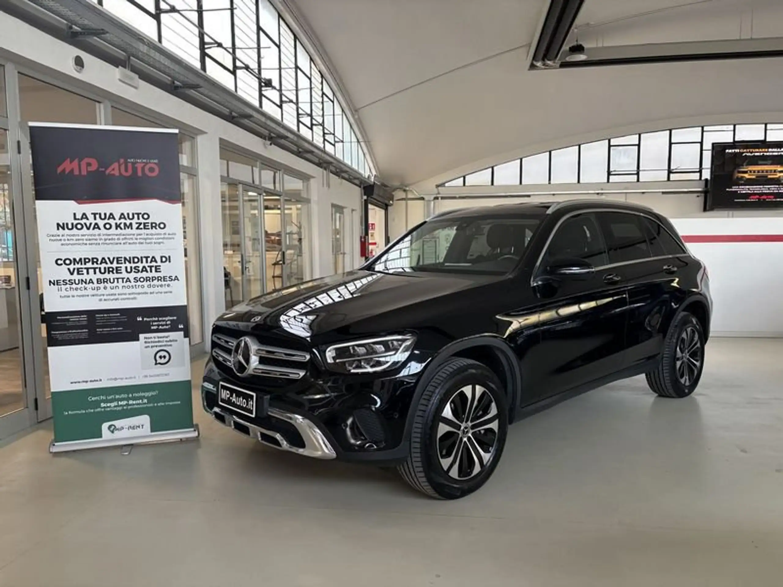 Mercedes-Benz - GLC 300