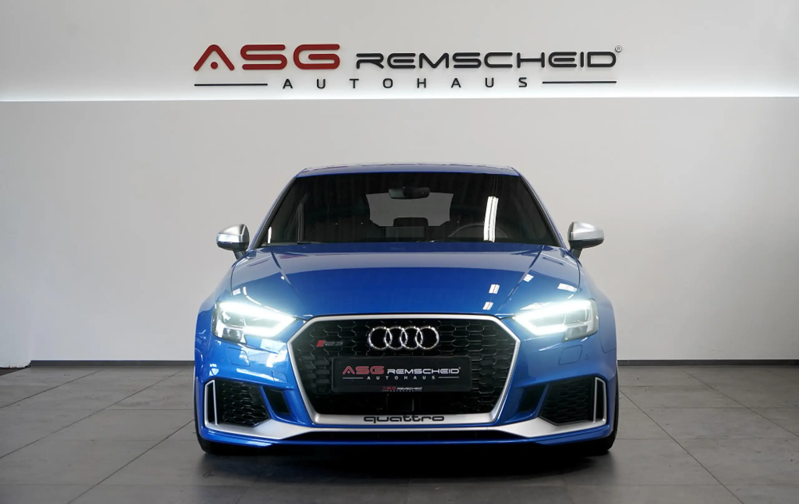 Audi - RS3