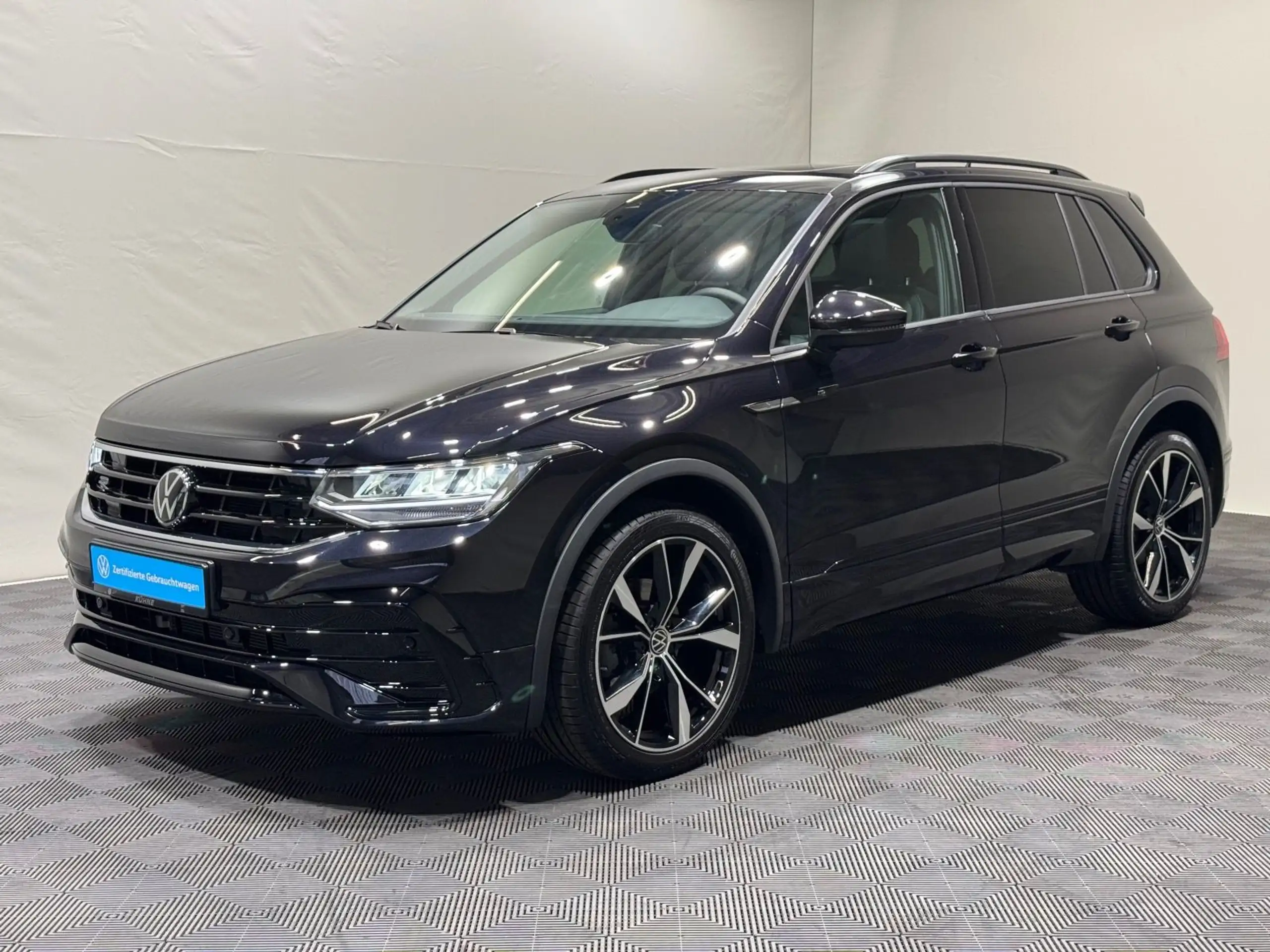 Volkswagen - Tiguan