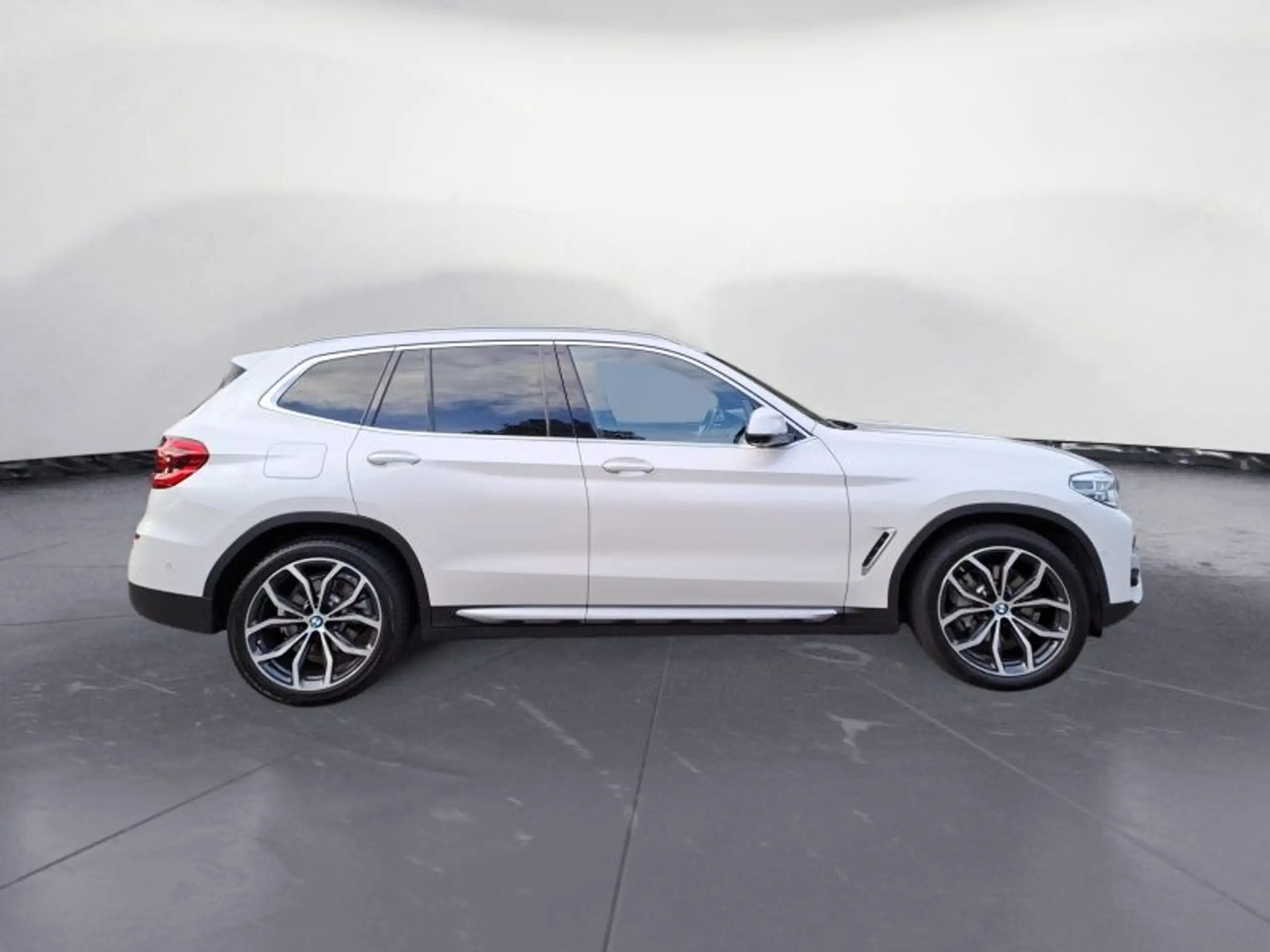 BMW - X3