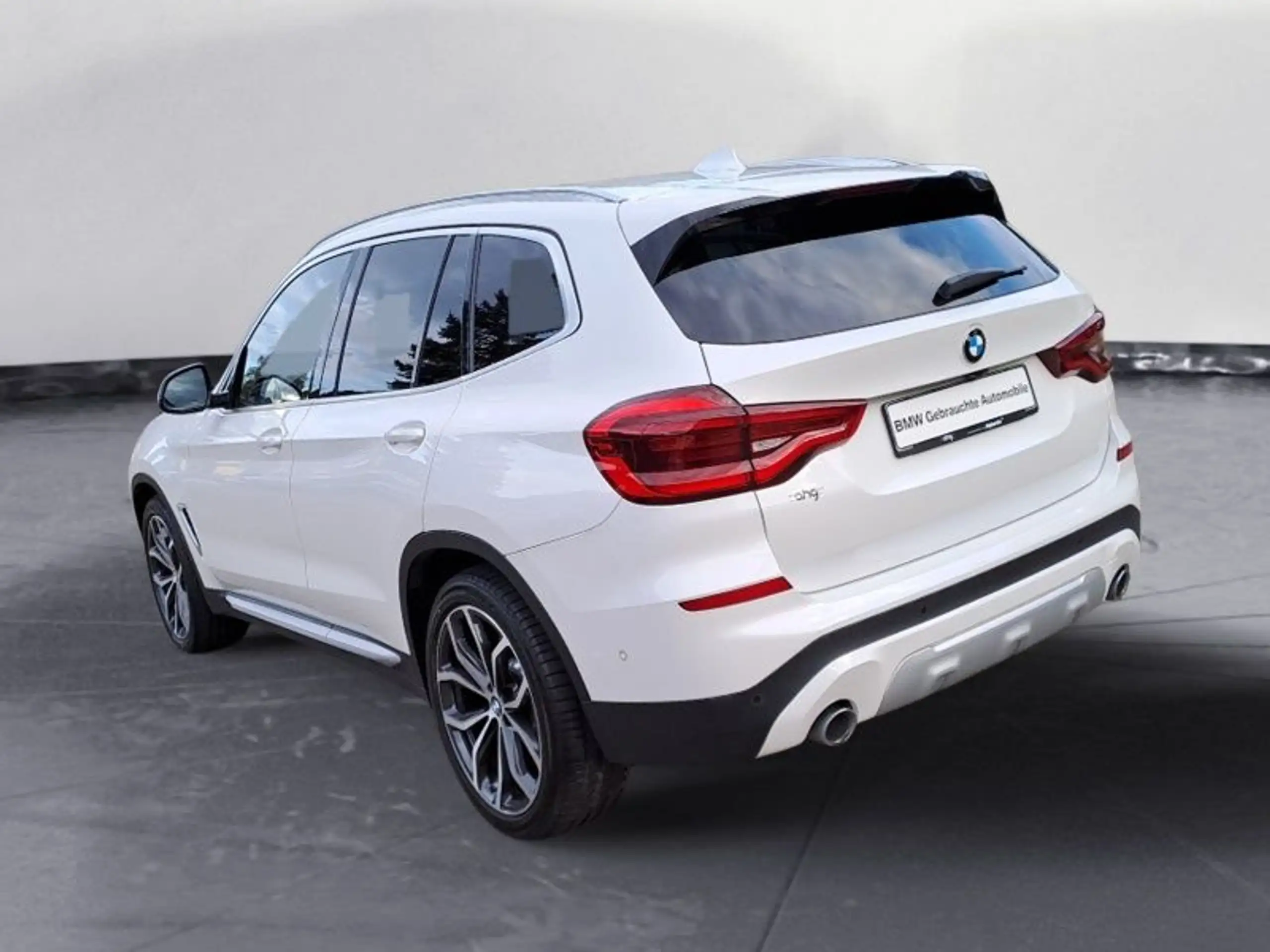 BMW - X3