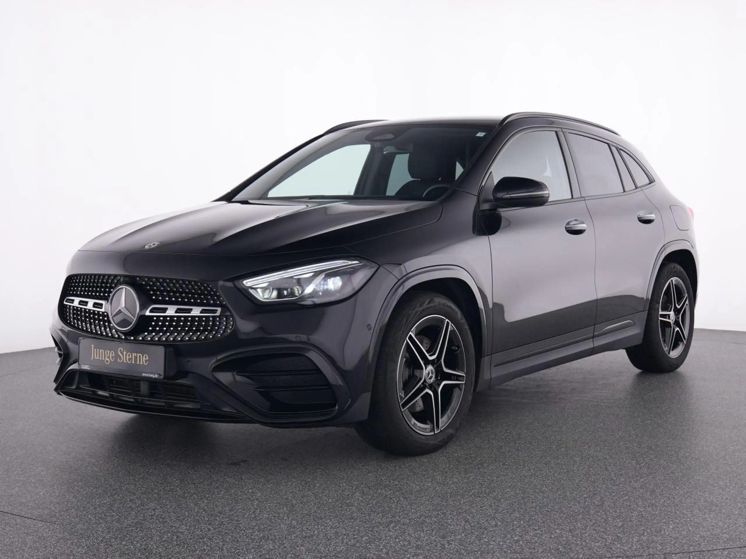 Mercedes-Benz - GLA 180