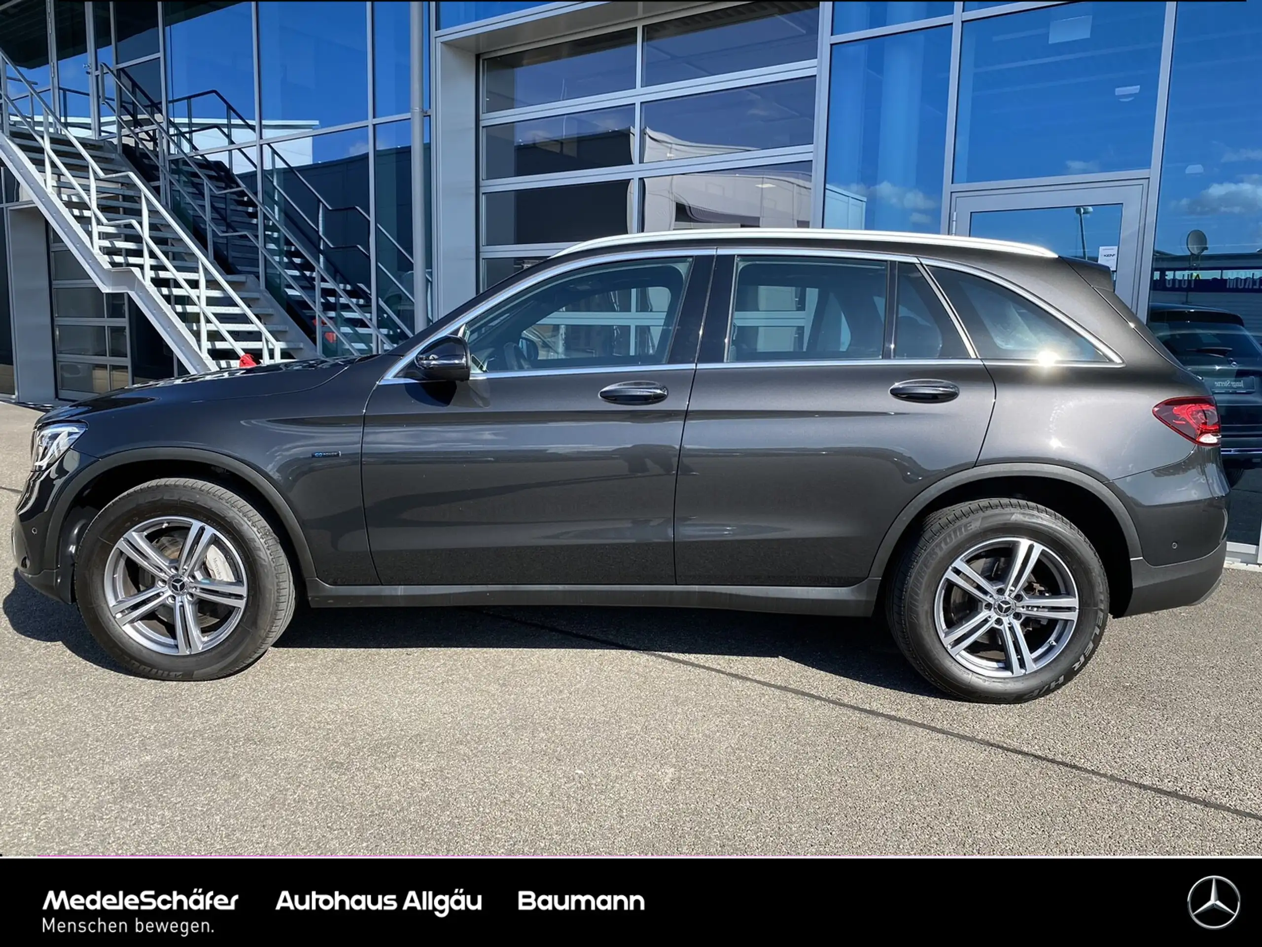 Mercedes-Benz - GLC 300