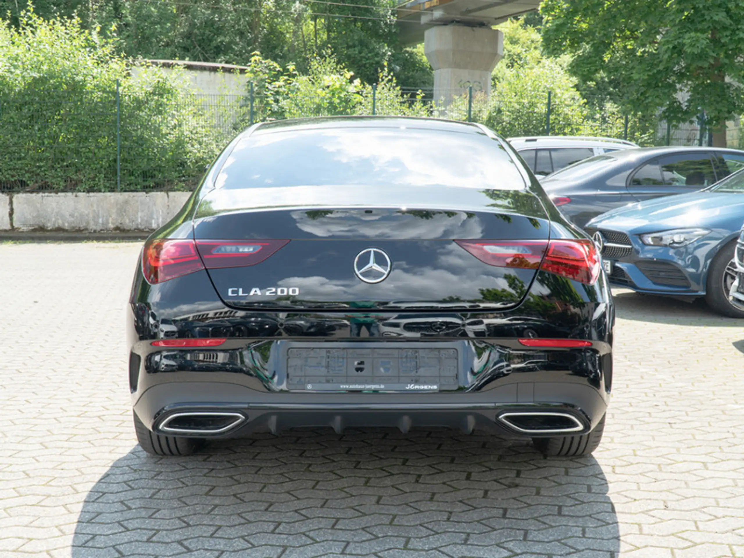 Mercedes-Benz - CLA 200