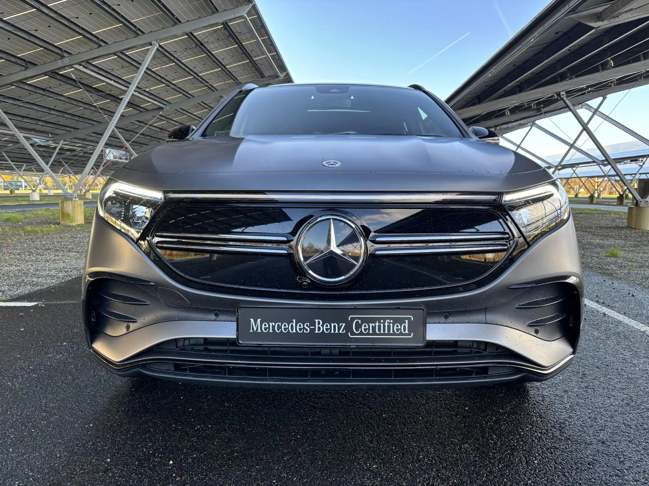 Mercedes-Benz - EQA 250