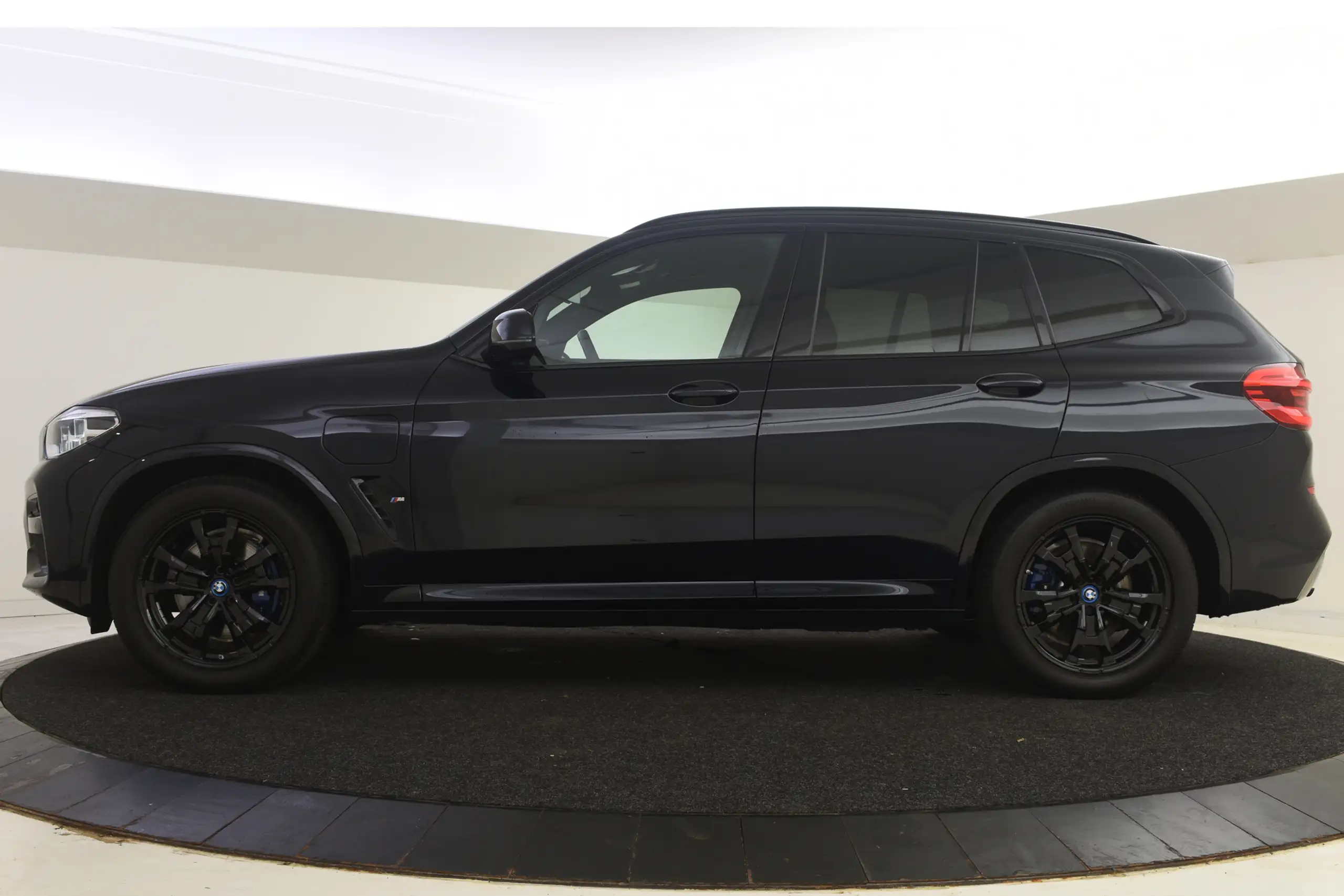 BMW - X3