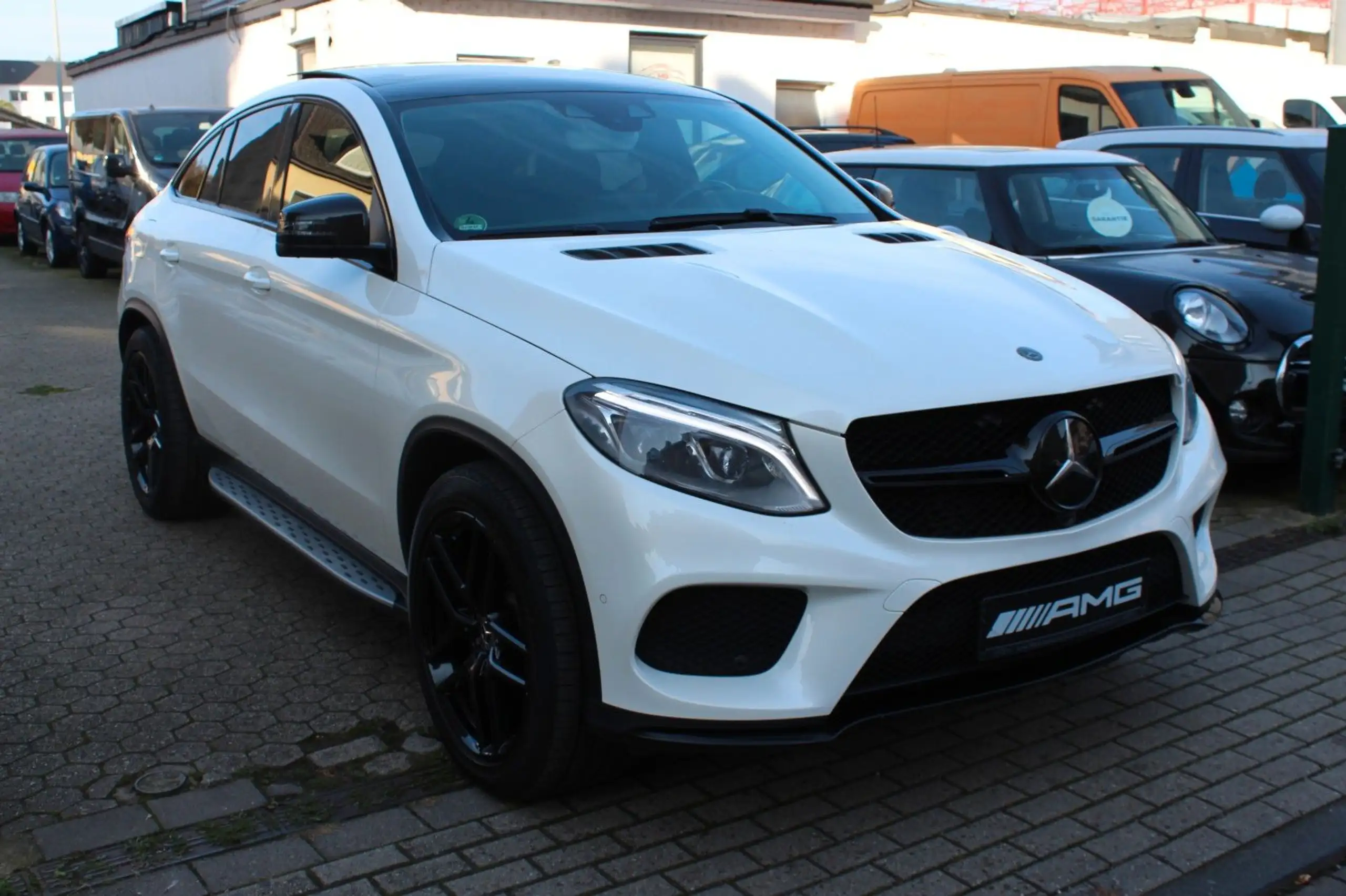 Mercedes-Benz - GLE 350