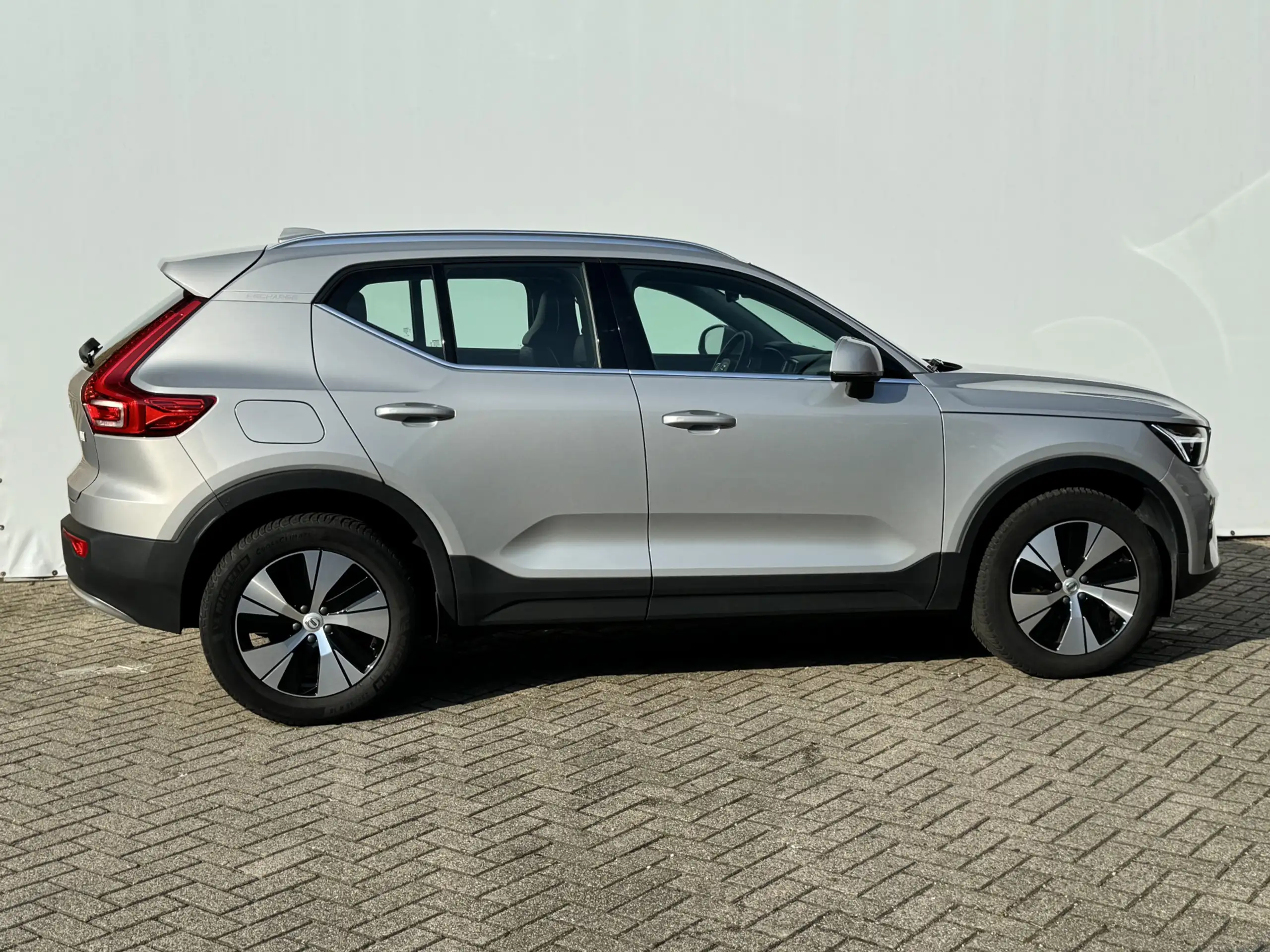 Volvo - XC40