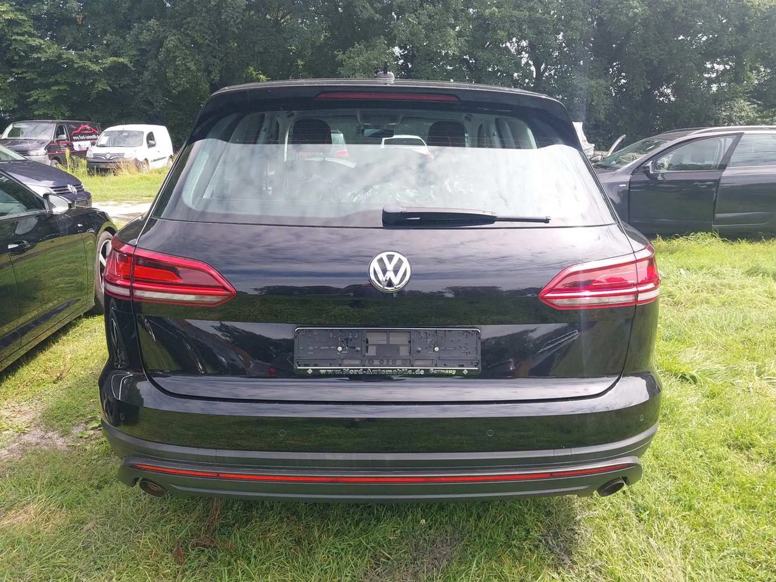 Volkswagen - Touareg