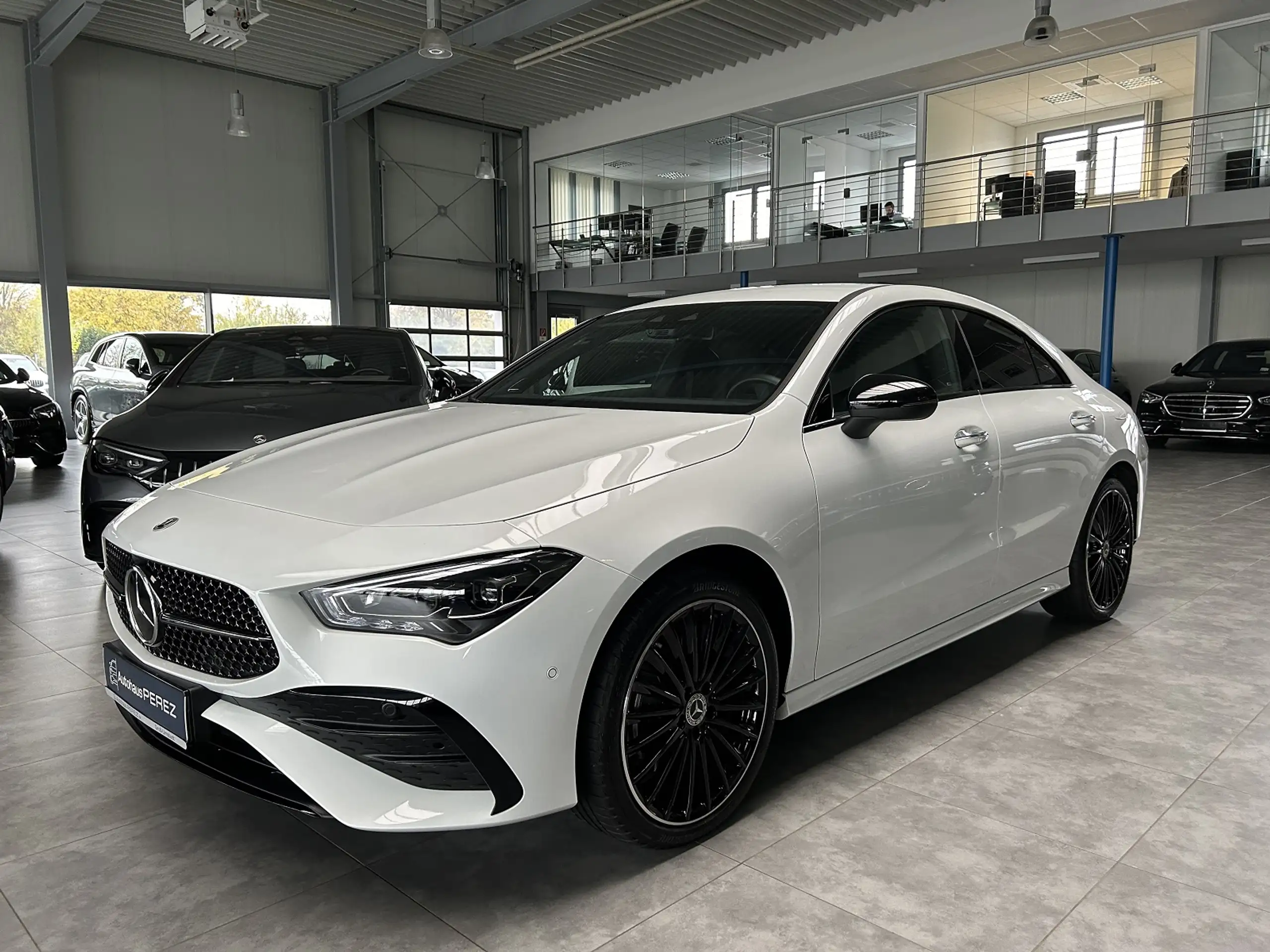 Mercedes-Benz - CLA 250