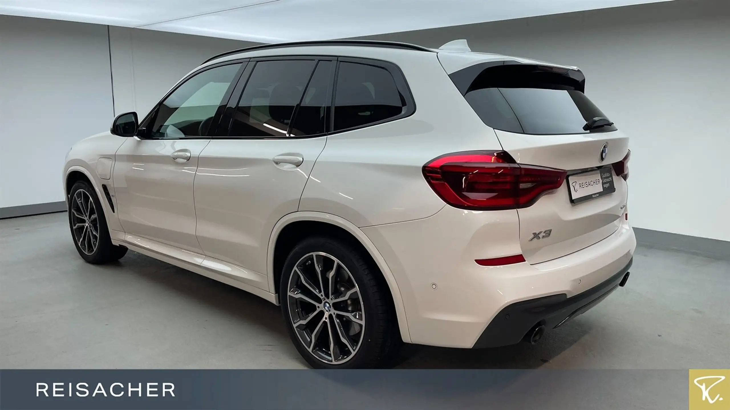 BMW - X3