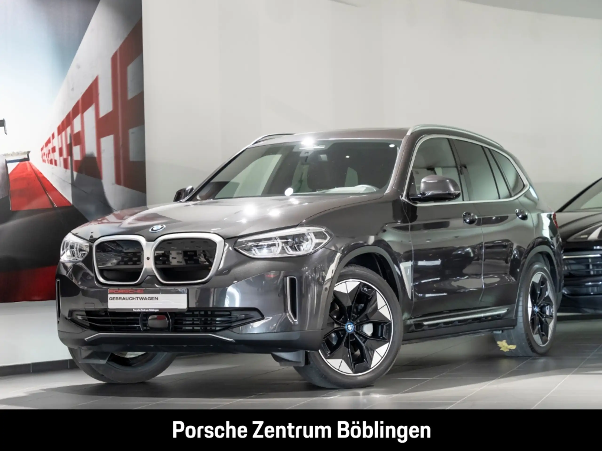 BMW iX3 2021