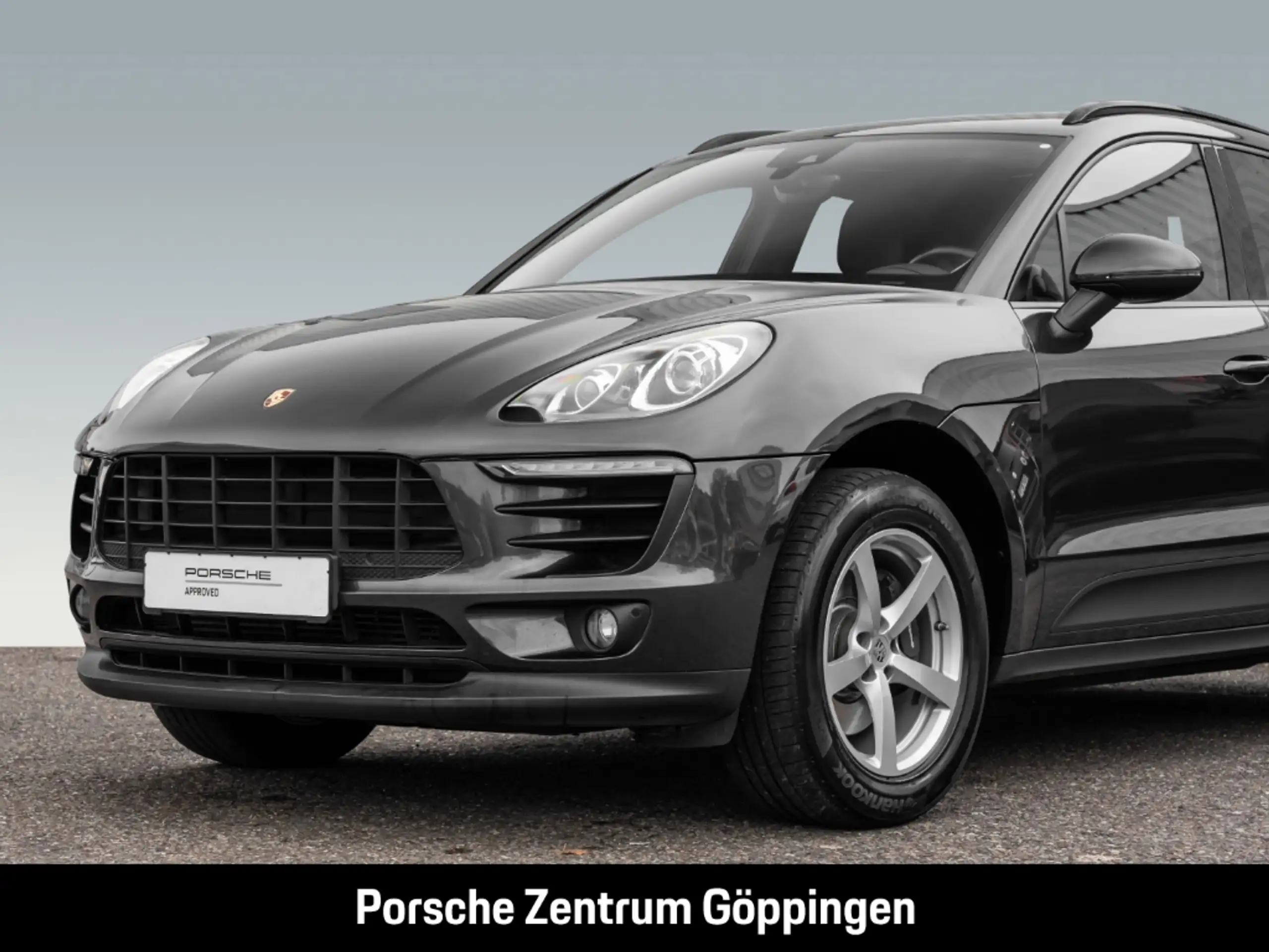 Porsche - Macan