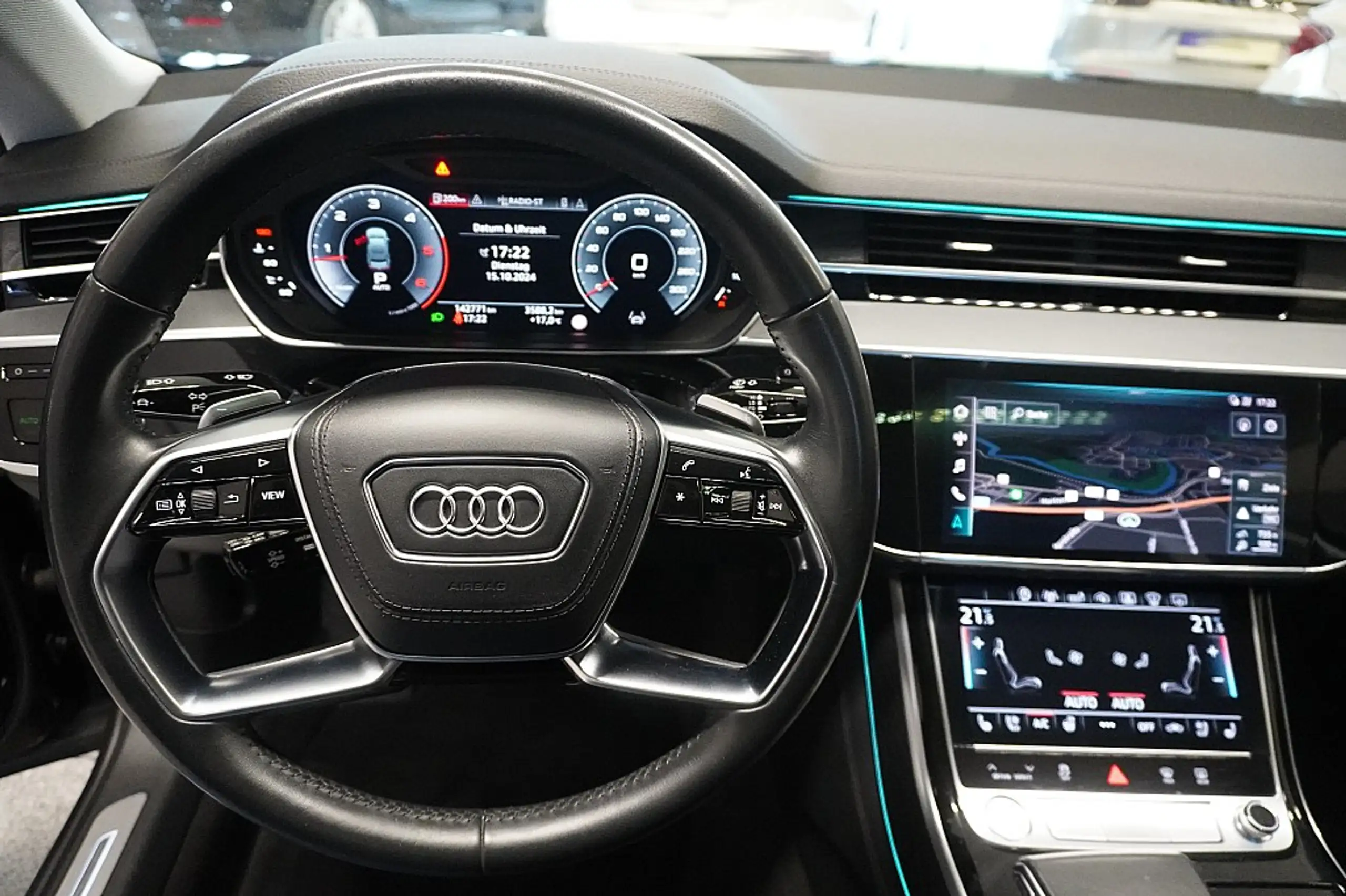 Audi - A8