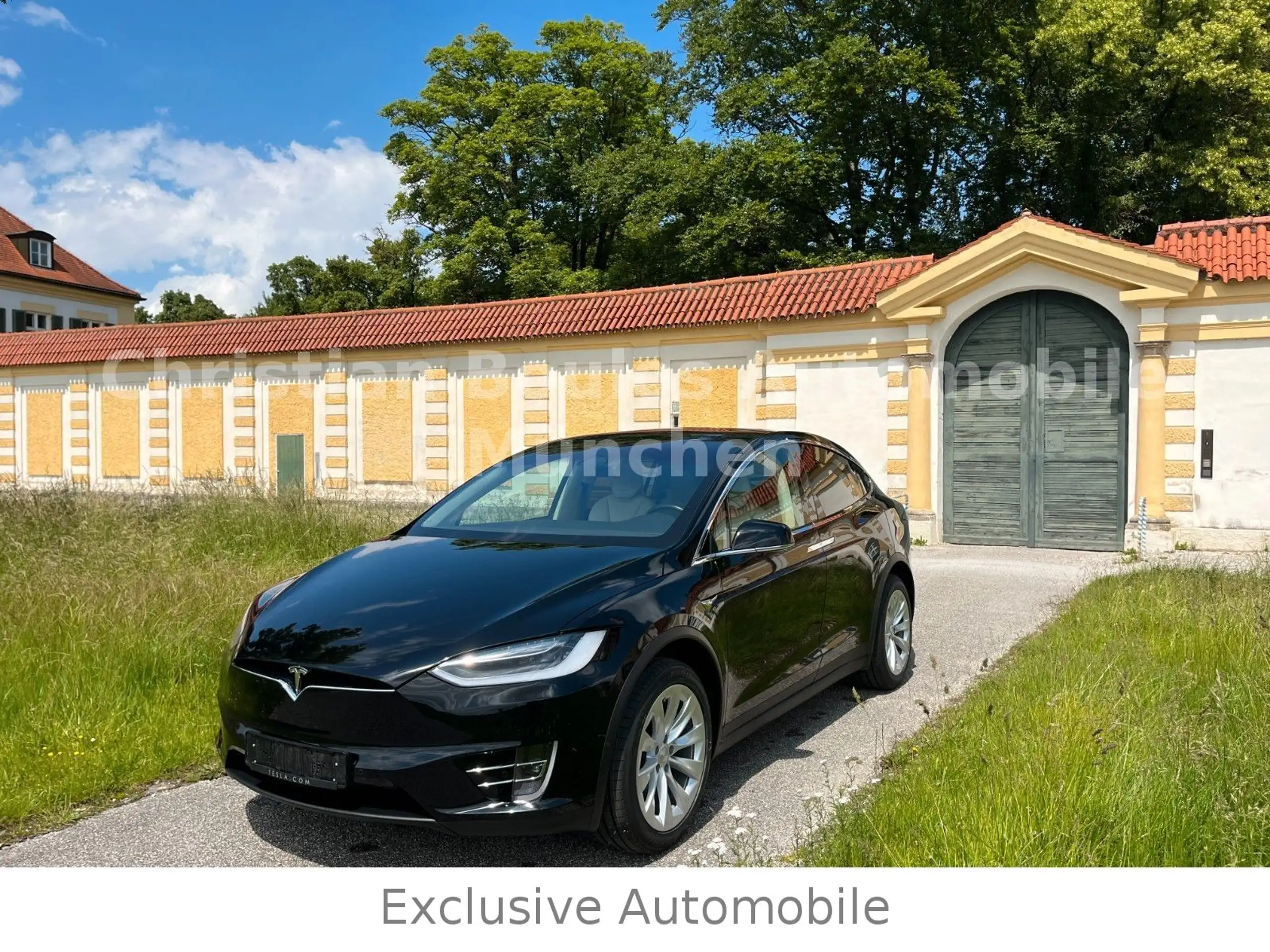 Tesla - Model X