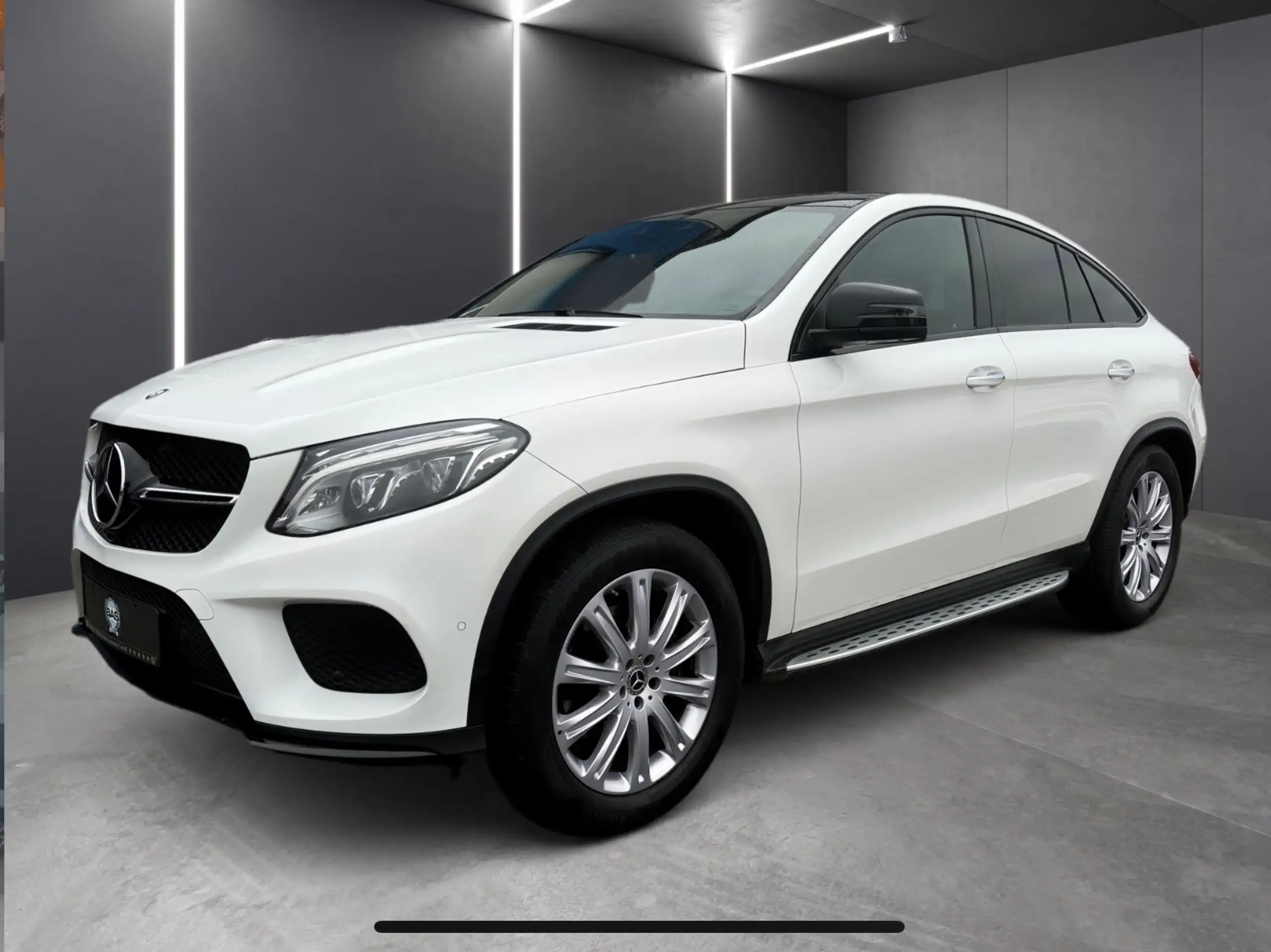 Mercedes-Benz - GLE 350