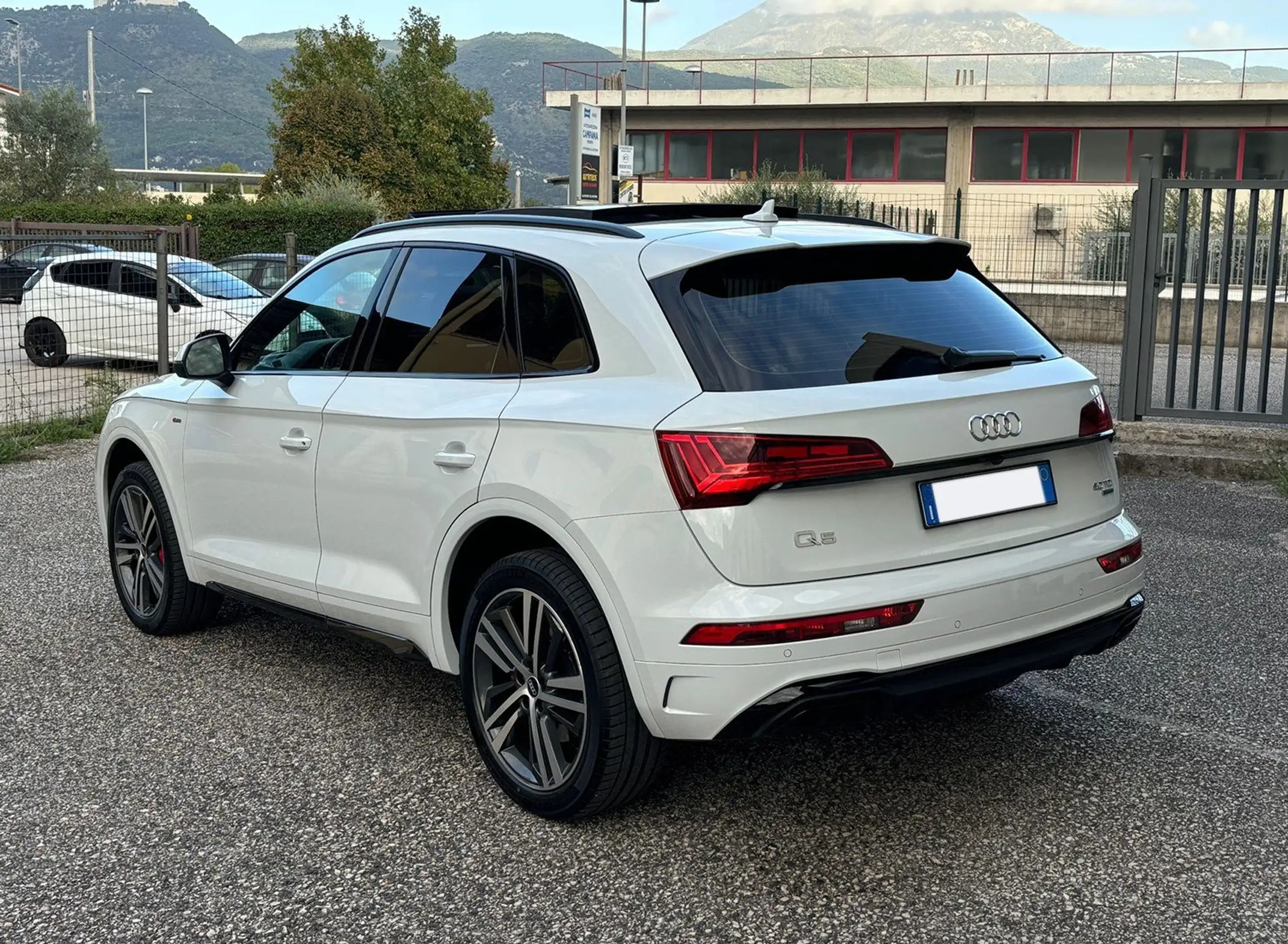 Audi - Q5